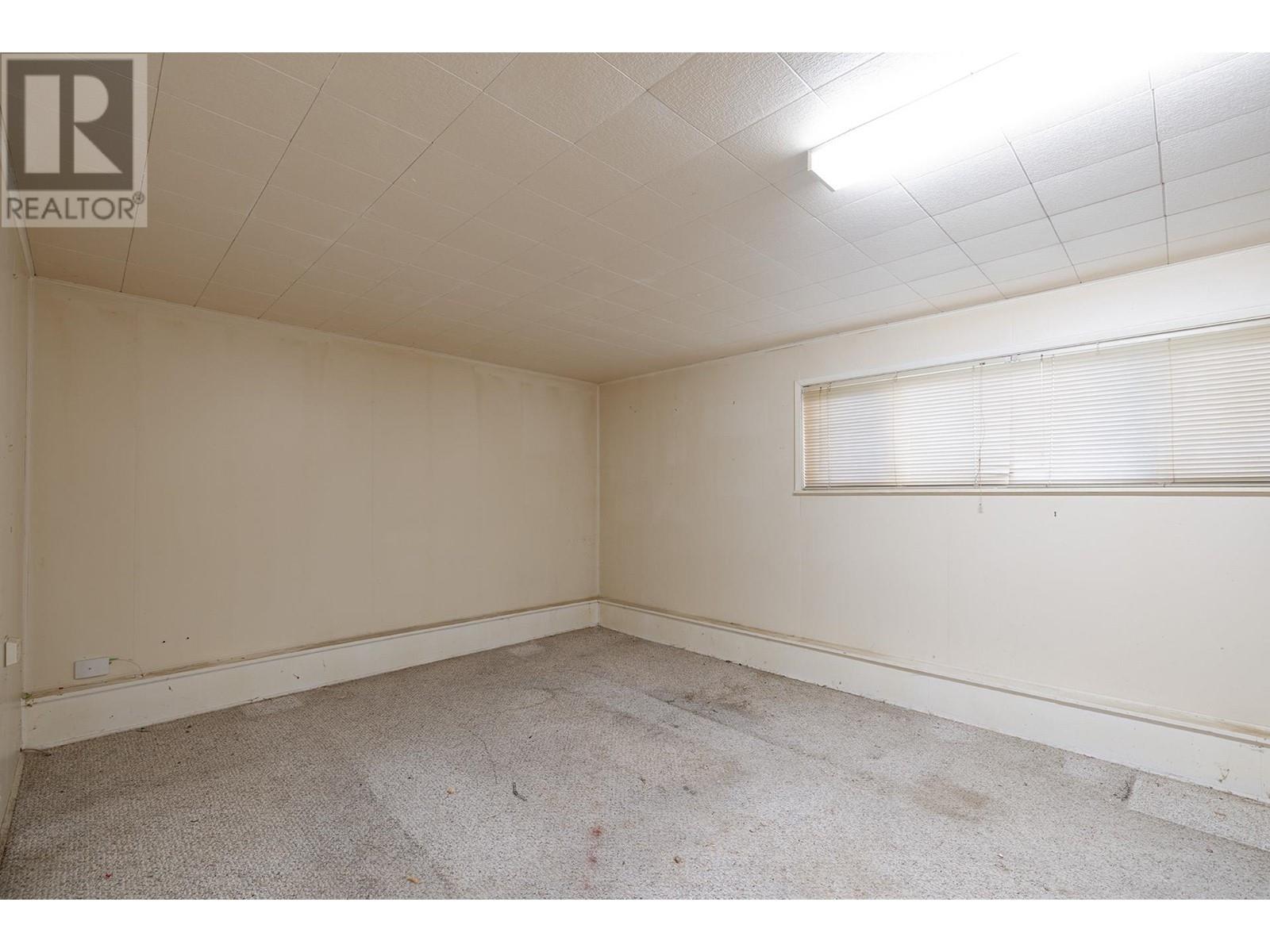 Listing Picture 15 of 20 : 3871 YOUNGMORE ROAD, Richmond / 烈治文 - 魯藝地產 Yvonne Lu Group - MLS Medallion Club Member