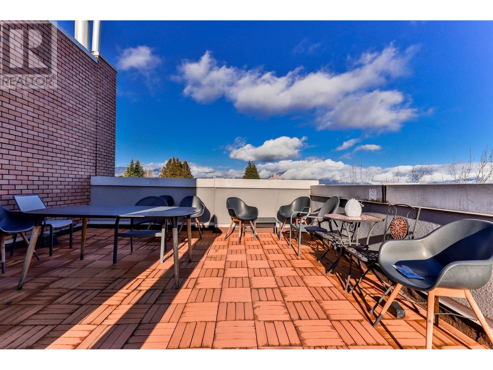 Listing Picture 11 of 15 : 206 988 W 21ST AVENUE, Vancouver / 溫哥華 - 魯藝地產 Yvonne Lu Group - MLS Medallion Club Member