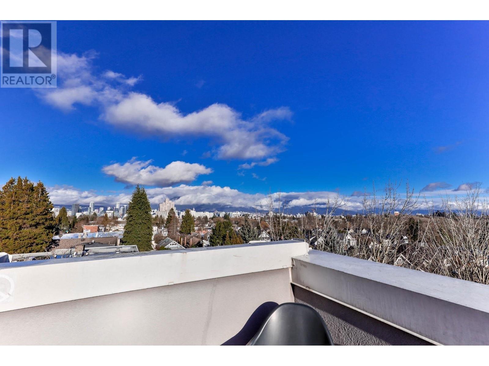 Listing Picture 13 of 15 : 206 988 W 21ST AVENUE, Vancouver / 溫哥華 - 魯藝地產 Yvonne Lu Group - MLS Medallion Club Member