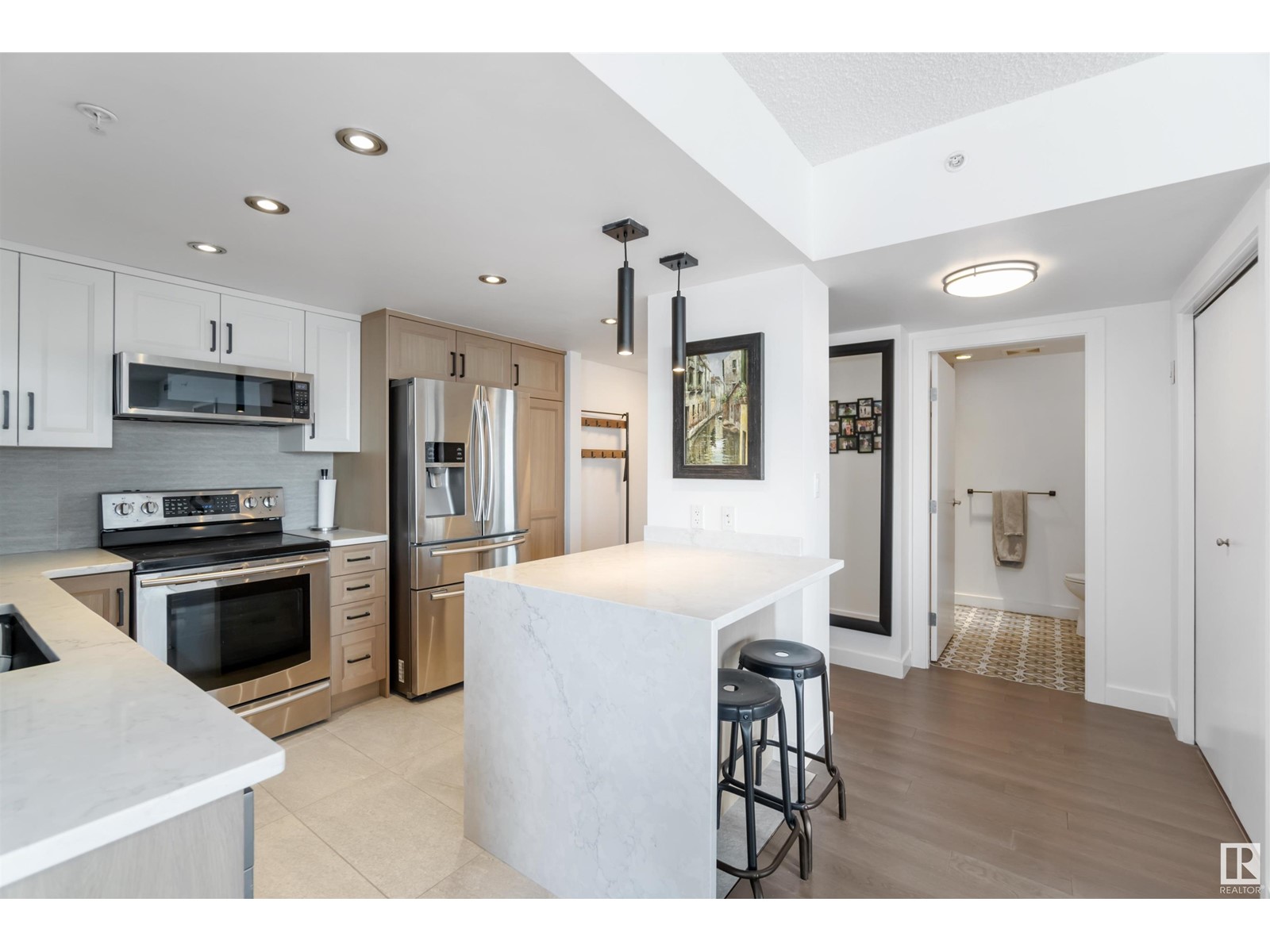 Property at #802 10046 117 ST NW image 5