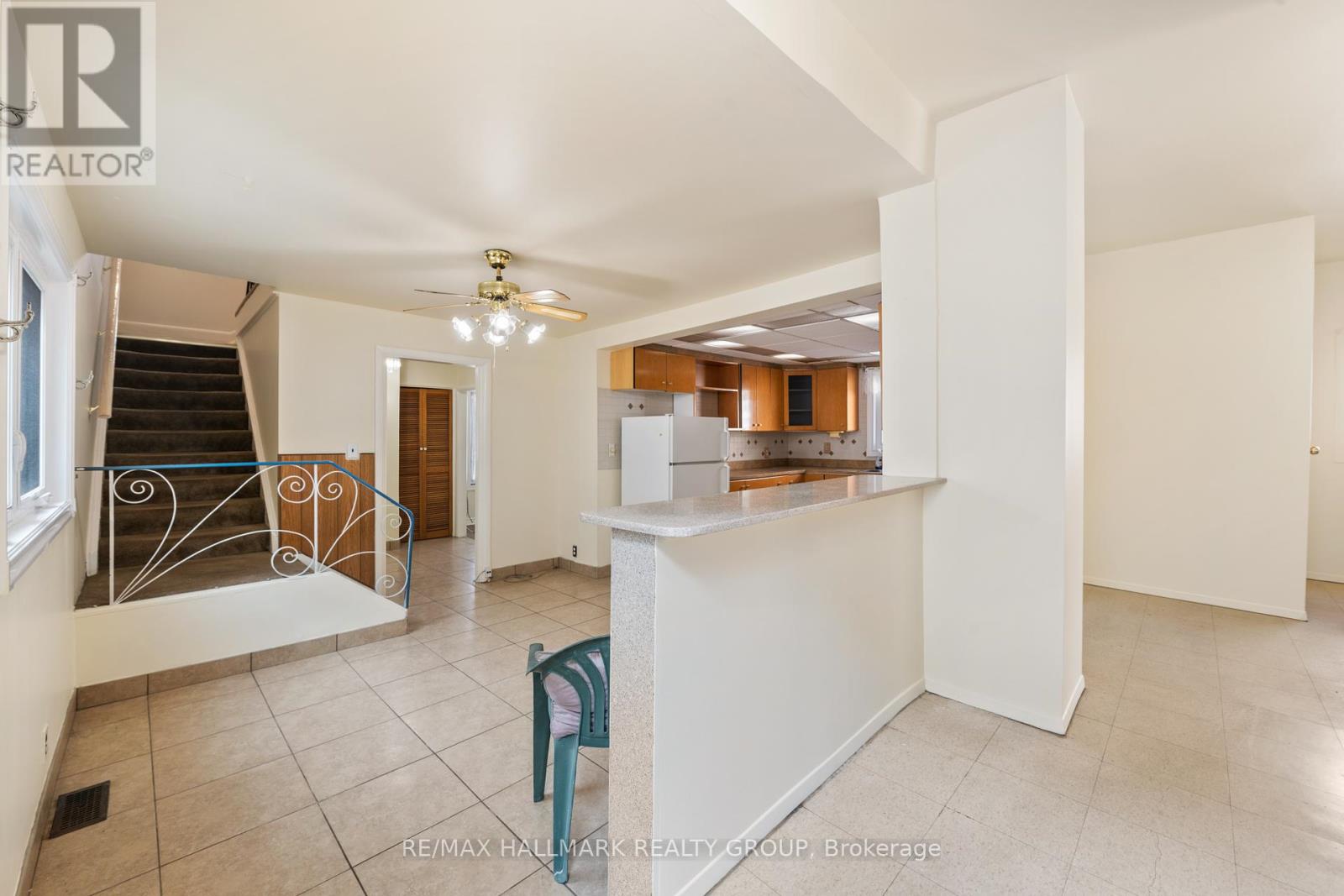 Property at 115 STE-CECILE STREET image 5