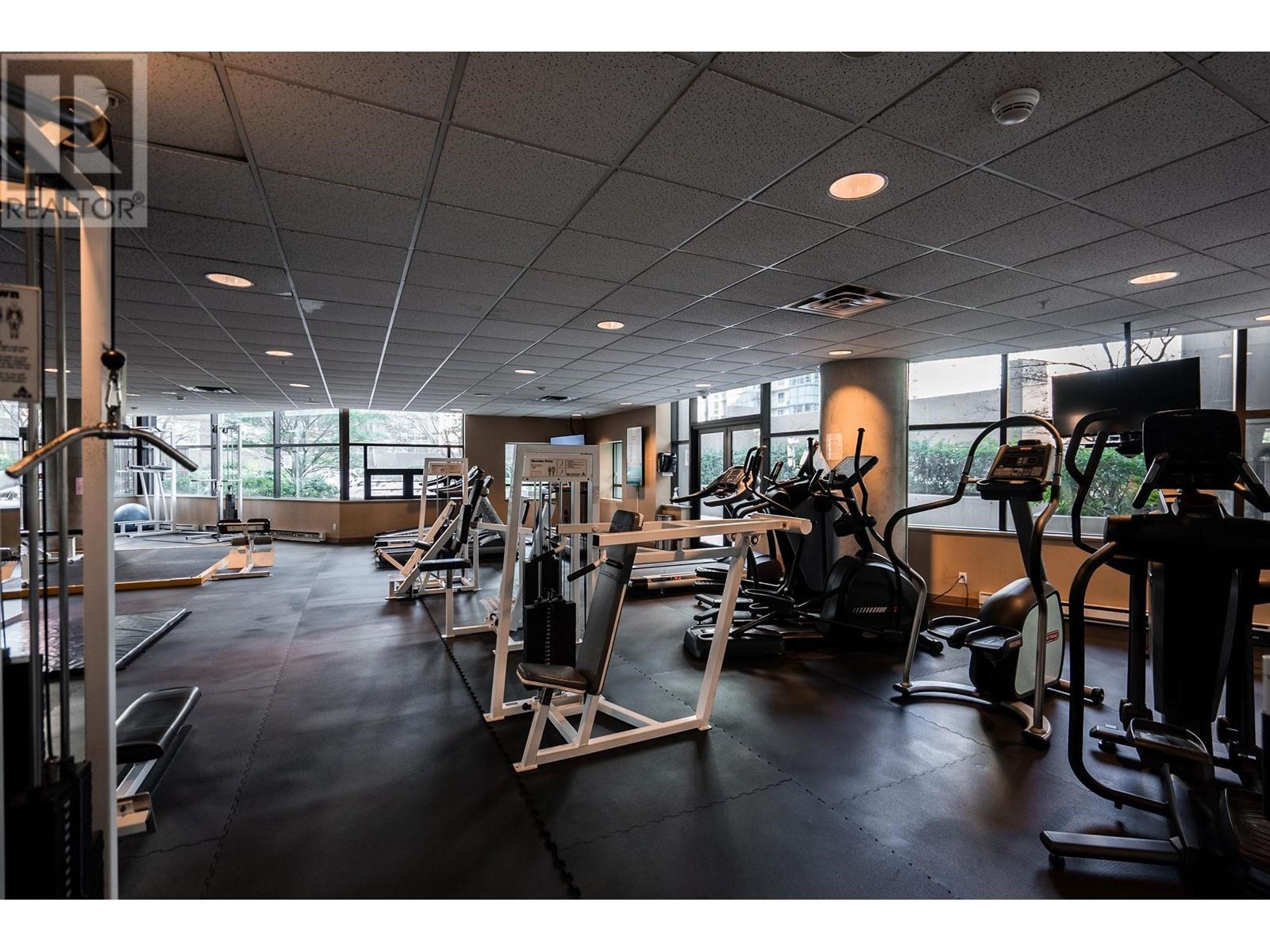 Listing Picture 38 of 40 : 1706 1331 ALBERNI STREET, Vancouver / 溫哥華 - 魯藝地產 Yvonne Lu Group - MLS Medallion Club Member