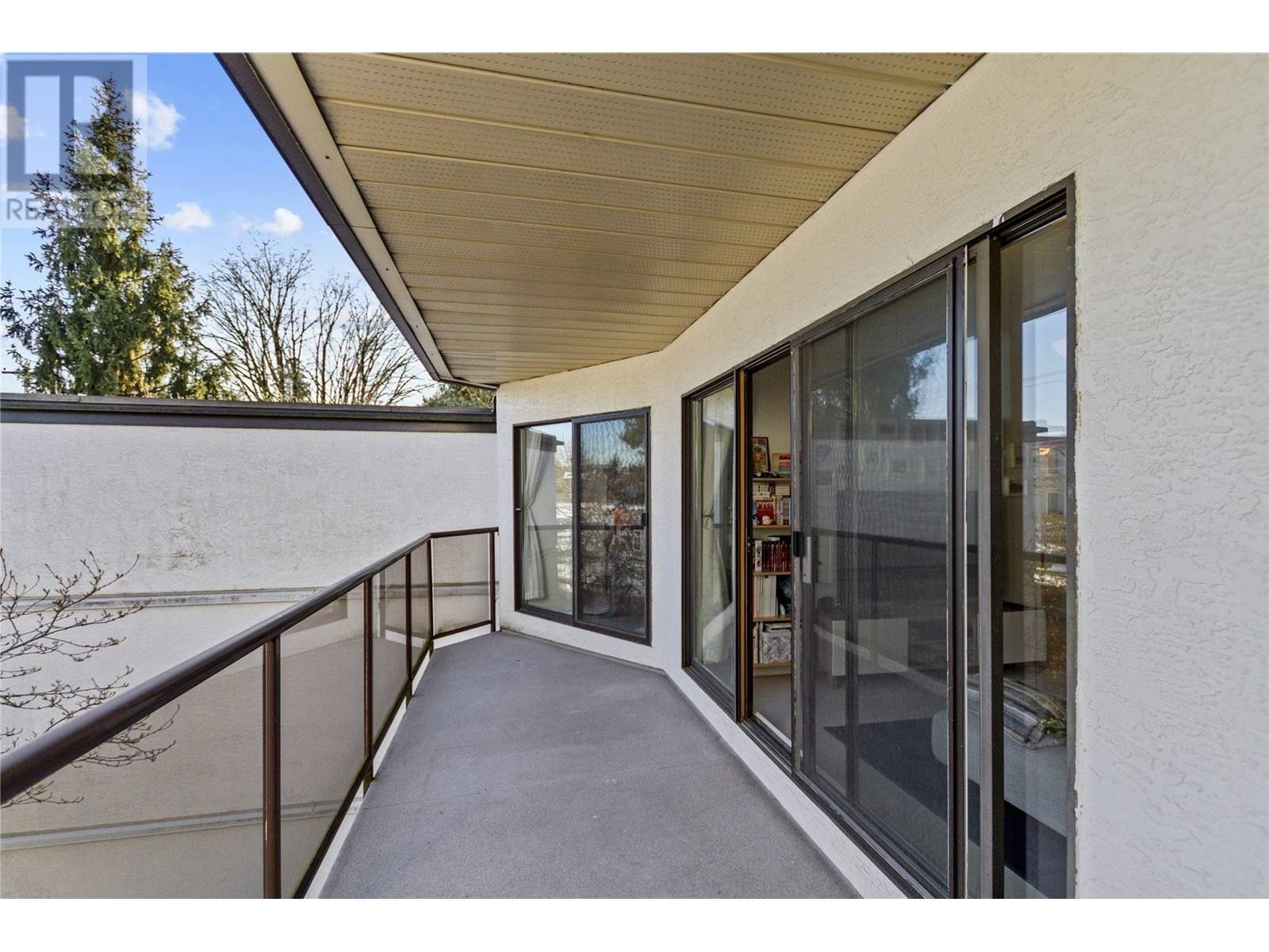 Listing Picture 13 of 19 : 303 2222 PRINCE EDWARD STREET, Vancouver / 溫哥華 - 魯藝地產 Yvonne Lu Group - MLS Medallion Club Member