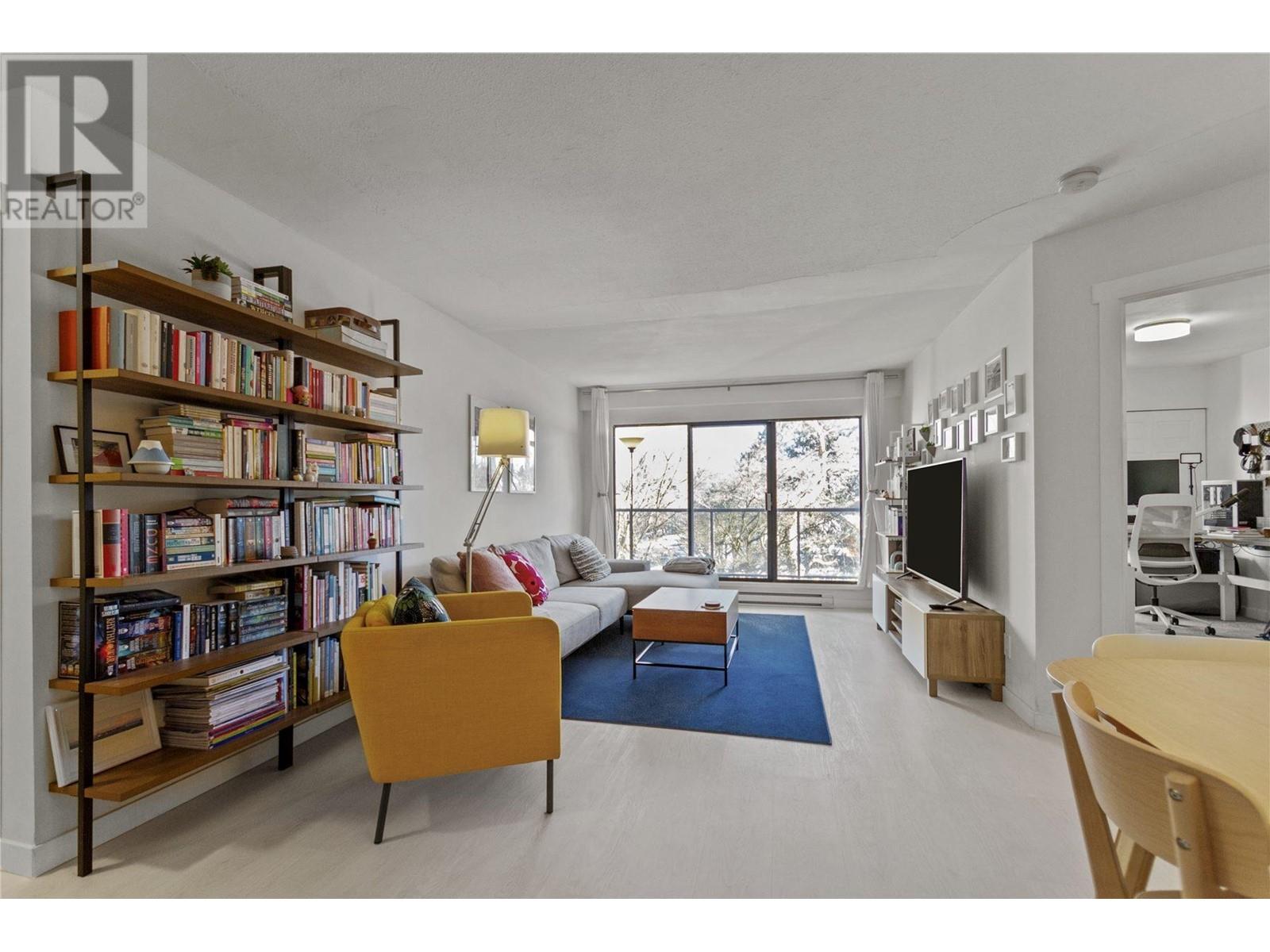 Listing Picture 3 of 19 : 303 2222 PRINCE EDWARD STREET, Vancouver / 溫哥華 - 魯藝地產 Yvonne Lu Group - MLS Medallion Club Member