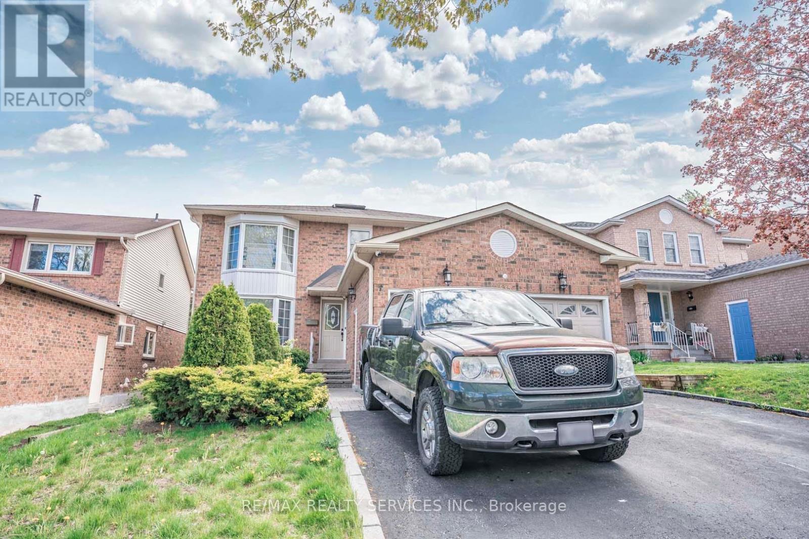 BSMT - 535 LIGHTFOOT PLACE, Pickering, Ontario