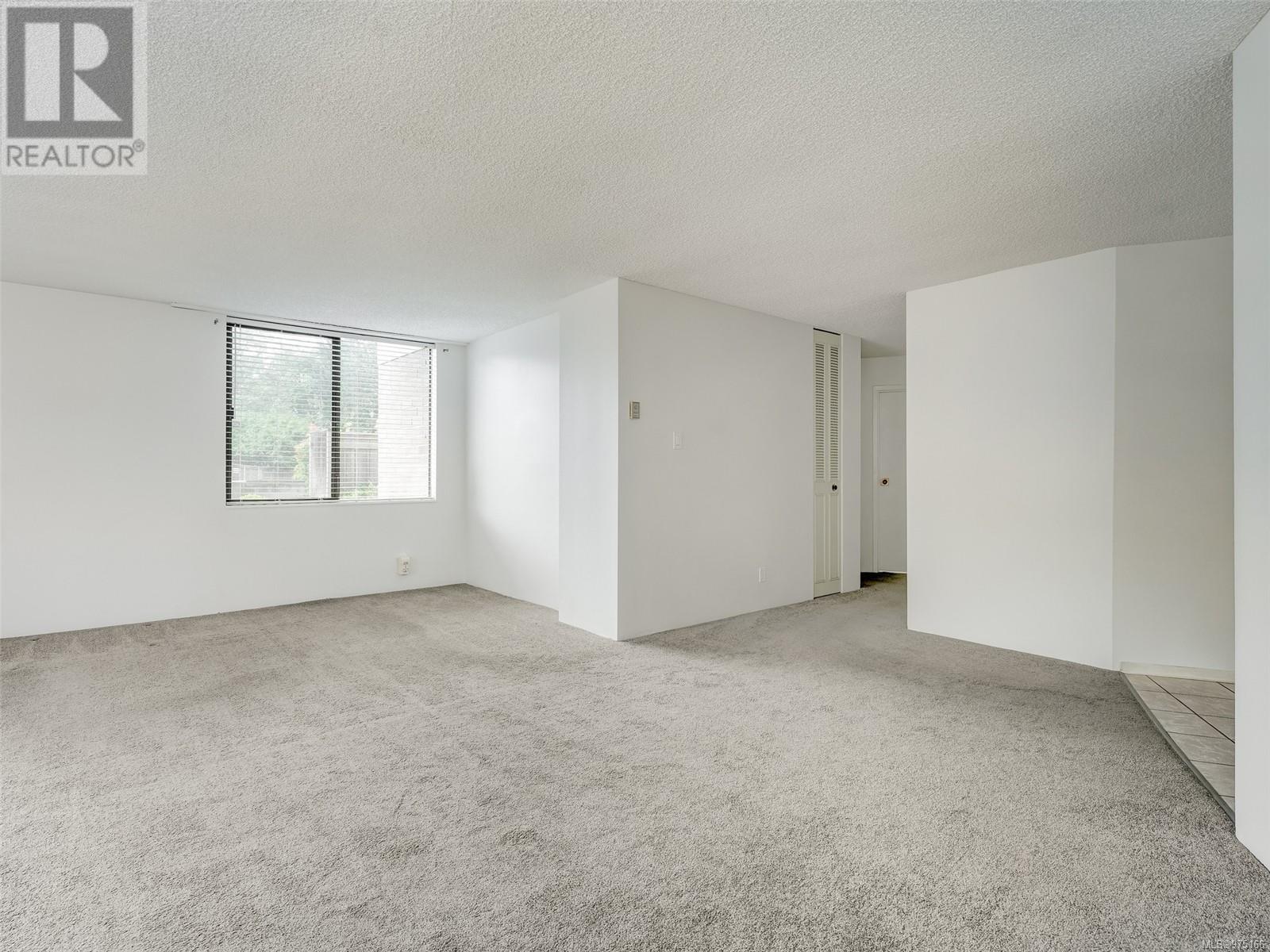 Property at 114 225 Belleville St image 5