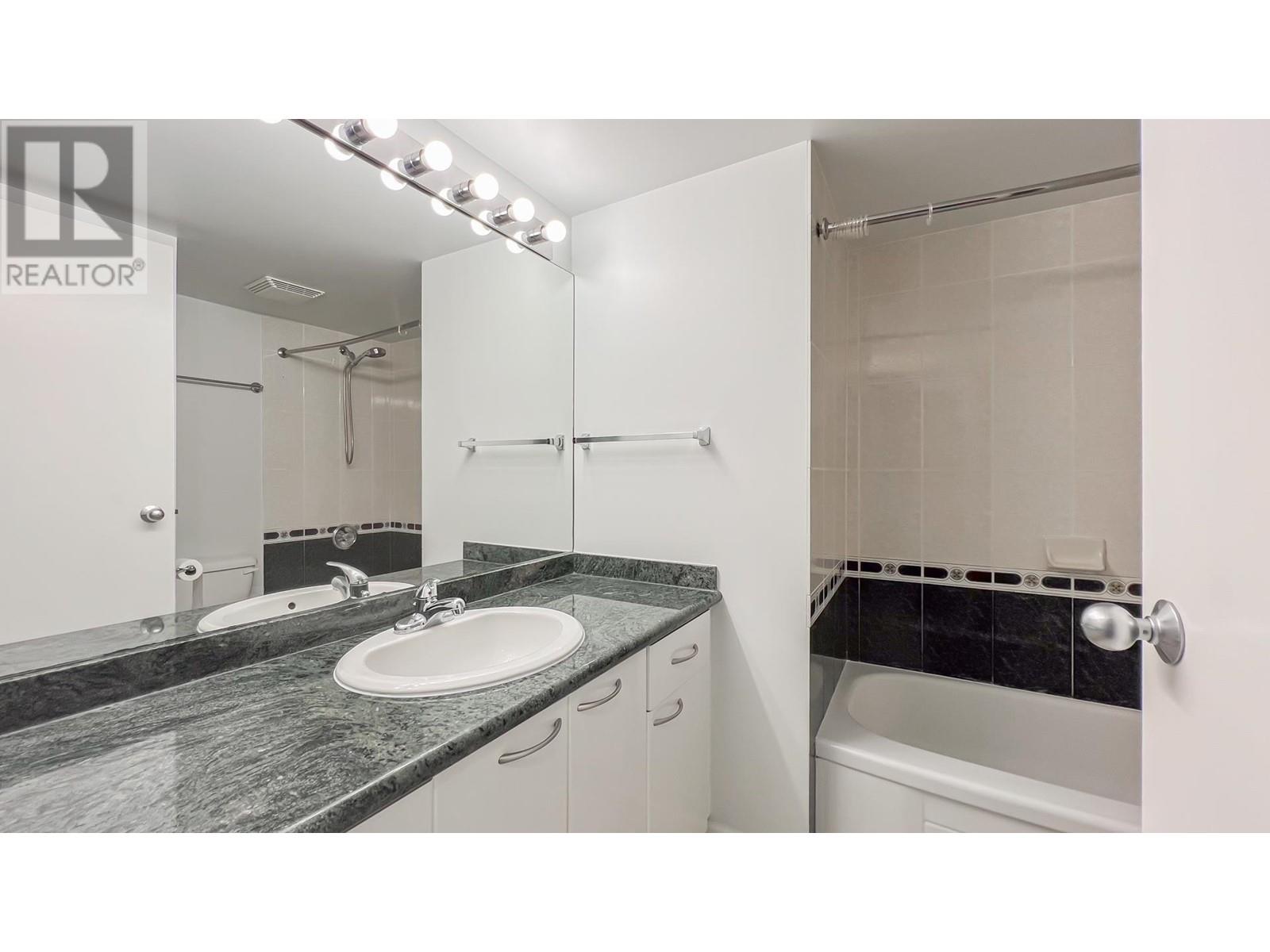 211 1166 Melville Street, Vancouver, British Columbia  V6E 4P5 - Photo 17 - R2966397