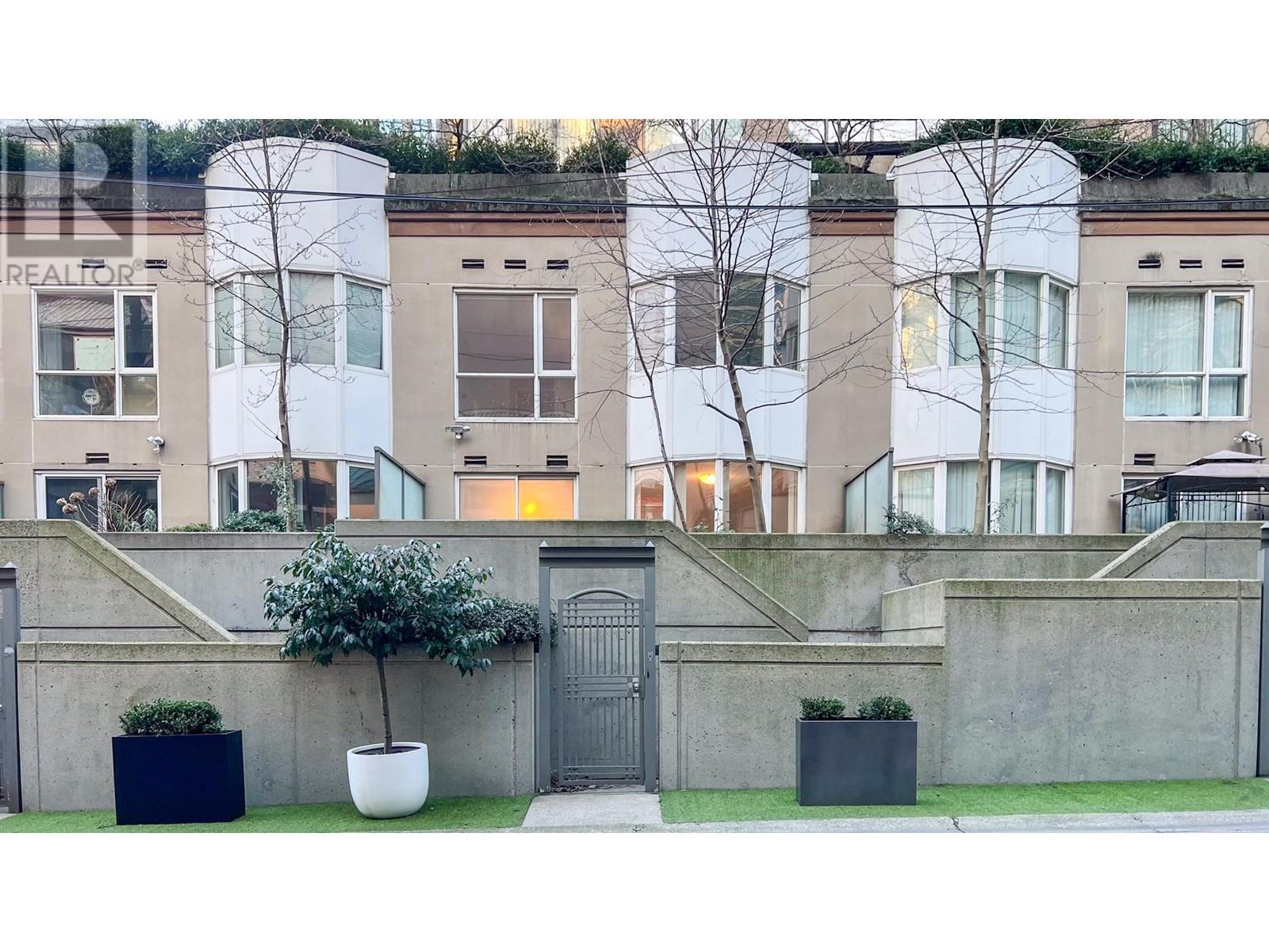 211 1166 Melville Street, Vancouver, British Columbia  V6E 4P5 - Photo 23 - R2966397