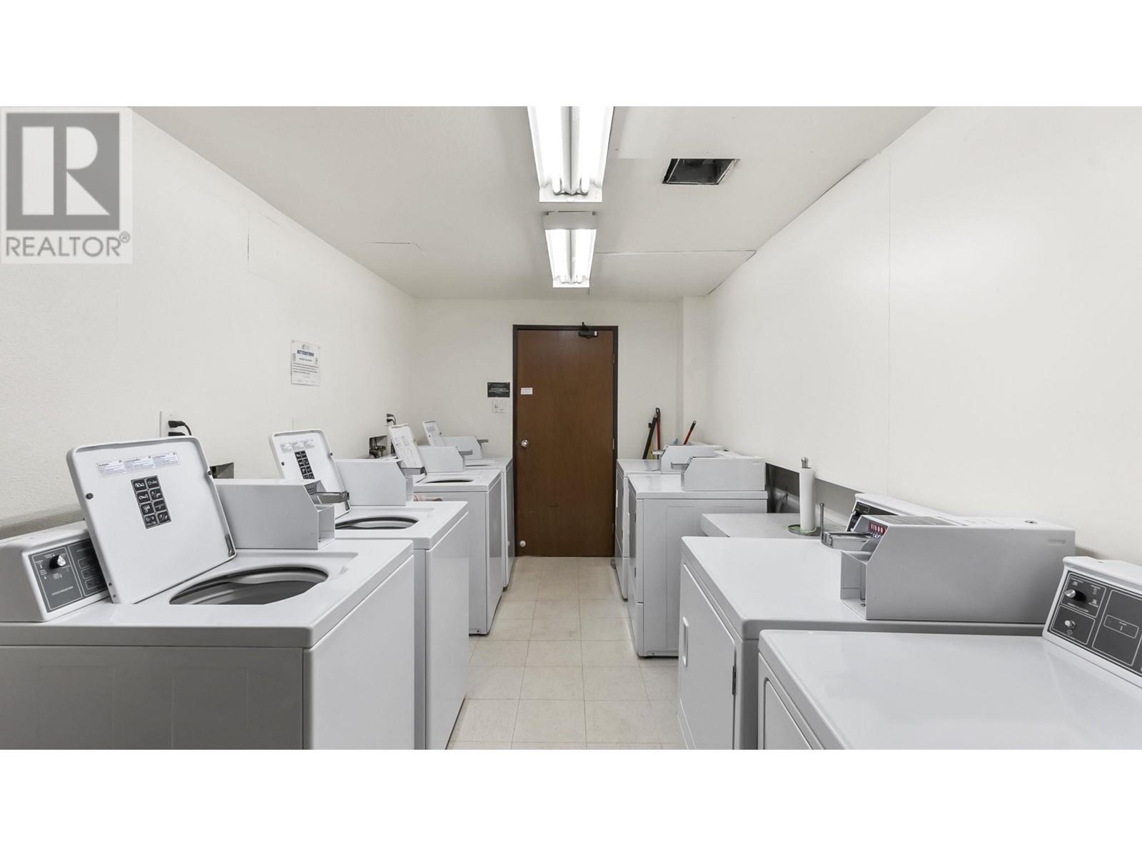 Listing Picture 14 of 16 : 307 1950 W 8TH AVENUE, Vancouver / 溫哥華 - 魯藝地產 Yvonne Lu Group - MLS Medallion Club Member