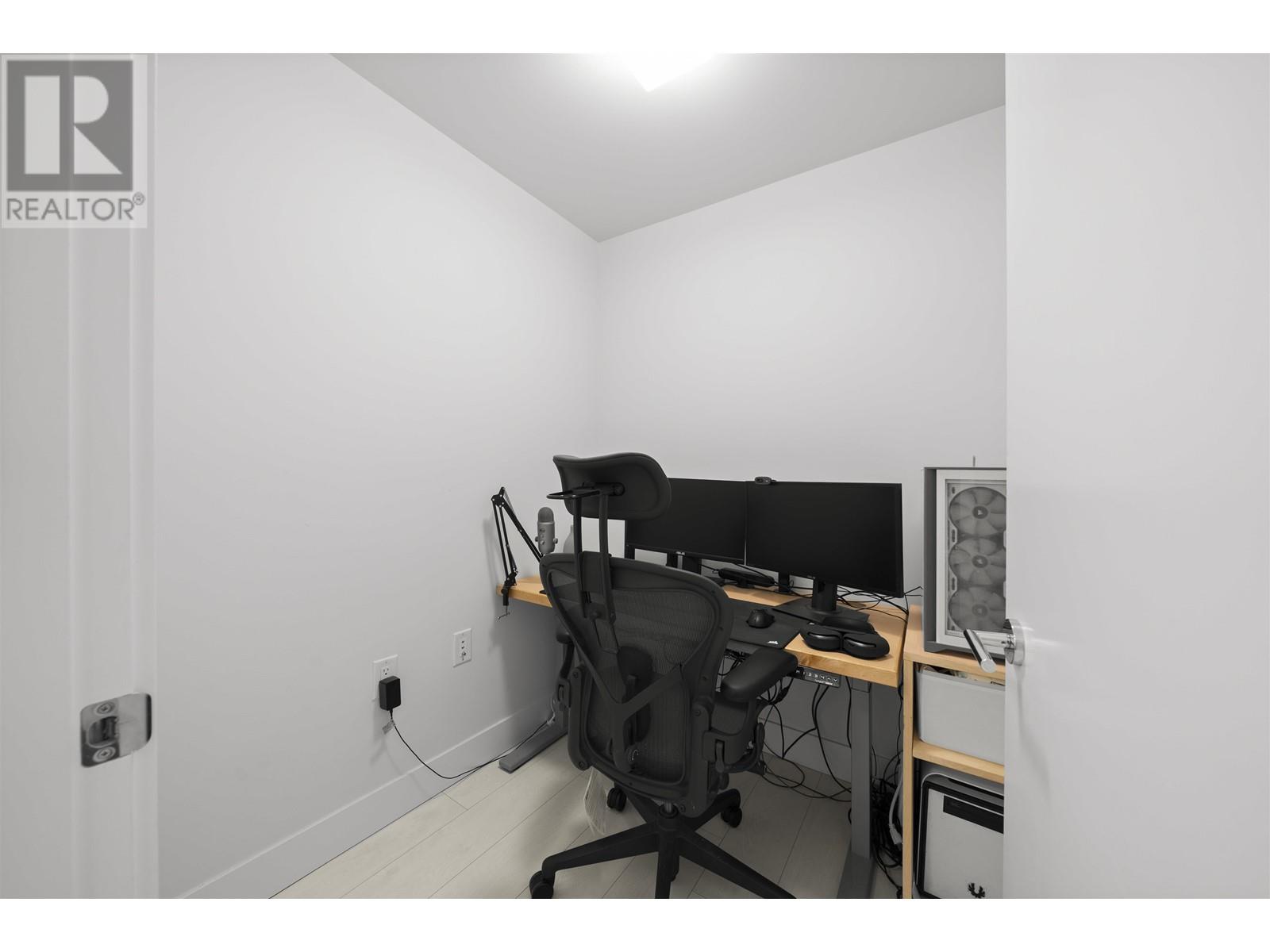 Listing Picture 15 of 33 : 3542 SAWMILL CRESCENT, Vancouver / 溫哥華 - 魯藝地產 Yvonne Lu Group - MLS Medallion Club Member