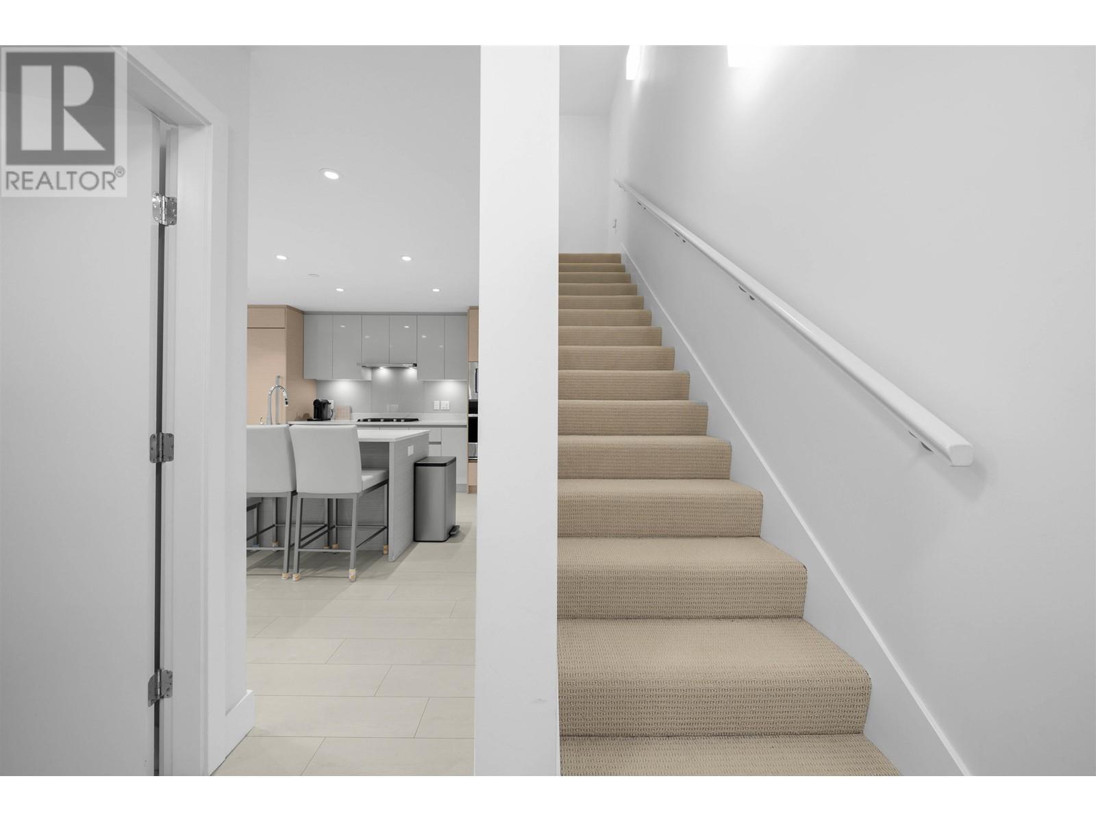 Listing Picture 18 of 33 : 3542 SAWMILL CRESCENT, Vancouver / 溫哥華 - 魯藝地產 Yvonne Lu Group - MLS Medallion Club Member