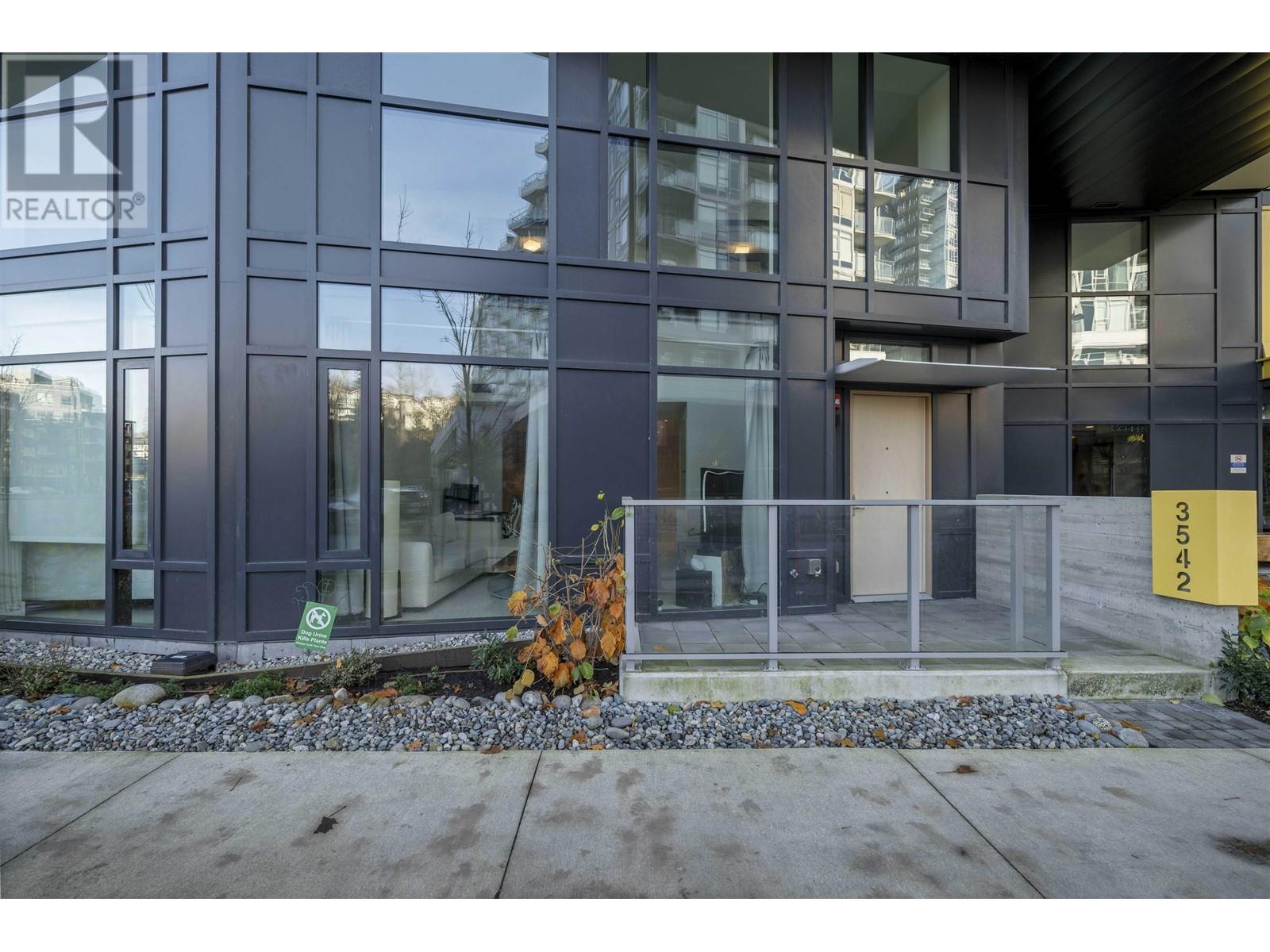 Listing Picture 30 of 33 : 3542 SAWMILL CRESCENT, Vancouver / 溫哥華 - 魯藝地產 Yvonne Lu Group - MLS Medallion Club Member