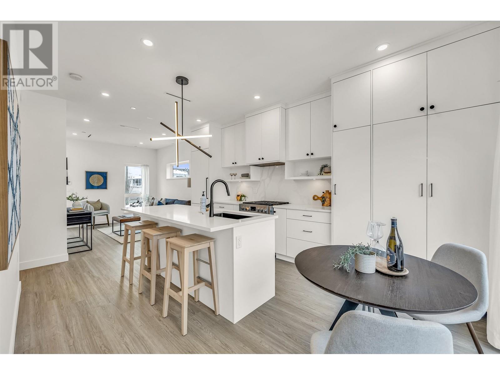 225 E 57th Avenue, Vancouver, British Columbia  V5X 1S6 - Photo 10 - R2966429