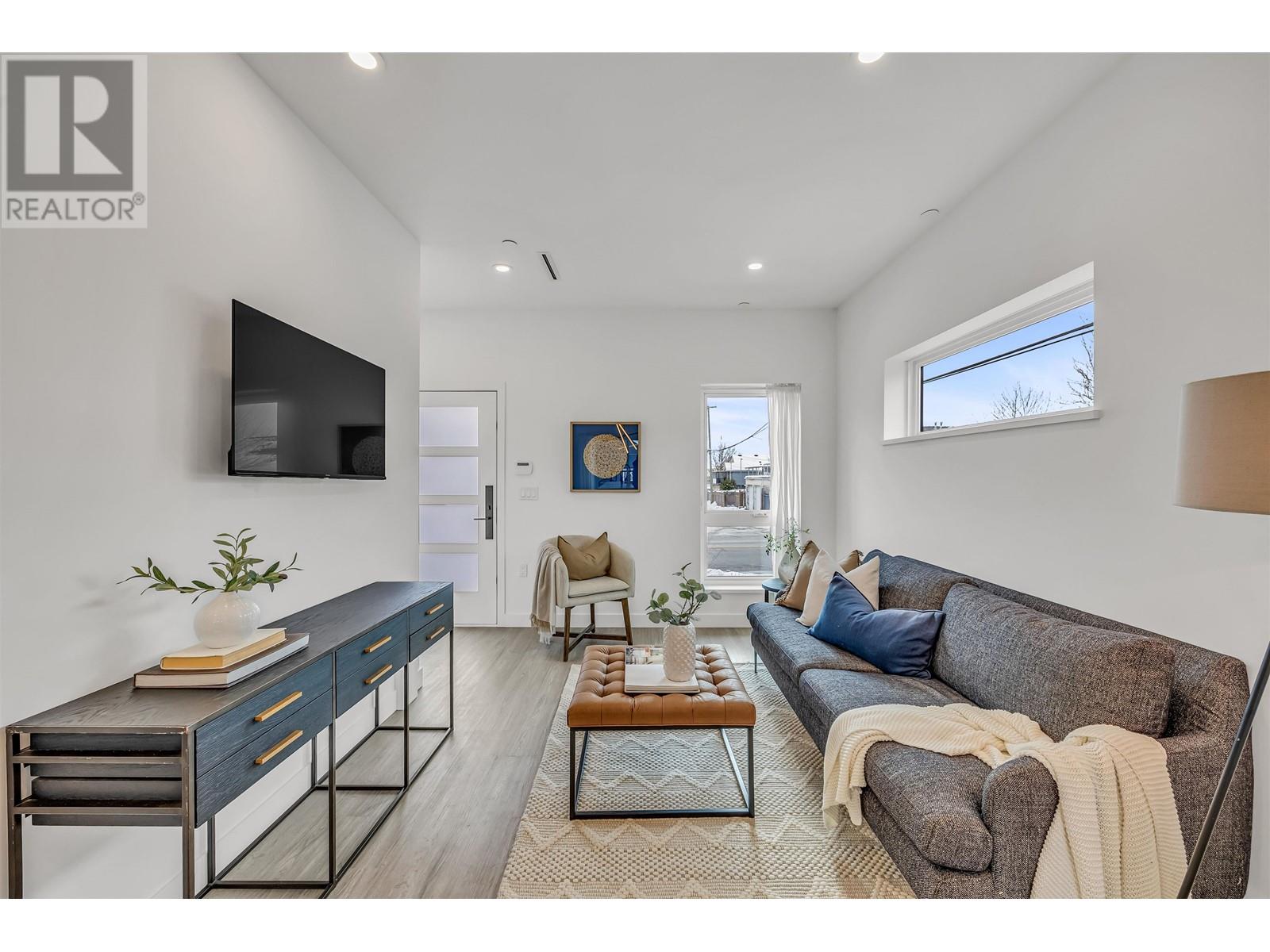 225 E 57th Avenue, Vancouver, British Columbia  V5X 1S6 - Photo 14 - R2966429