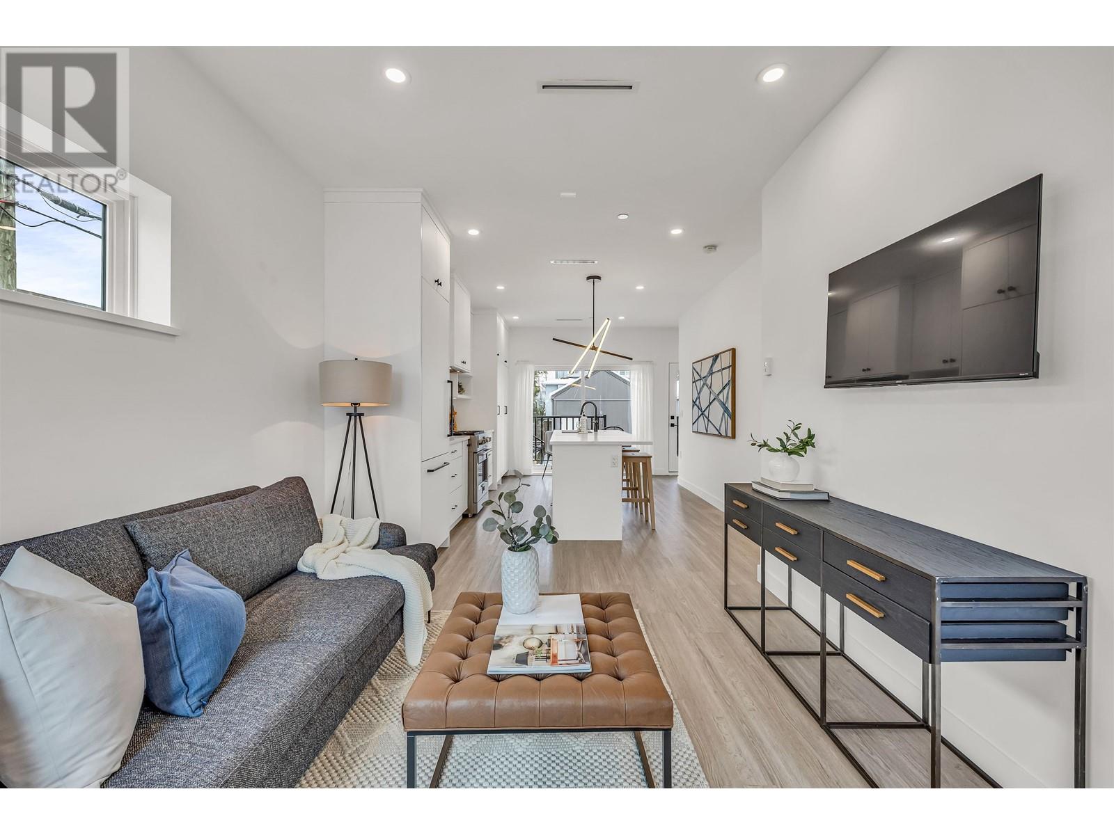 225 E 57th Avenue, Vancouver, British Columbia  V5X 1S6 - Photo 8 - R2966429