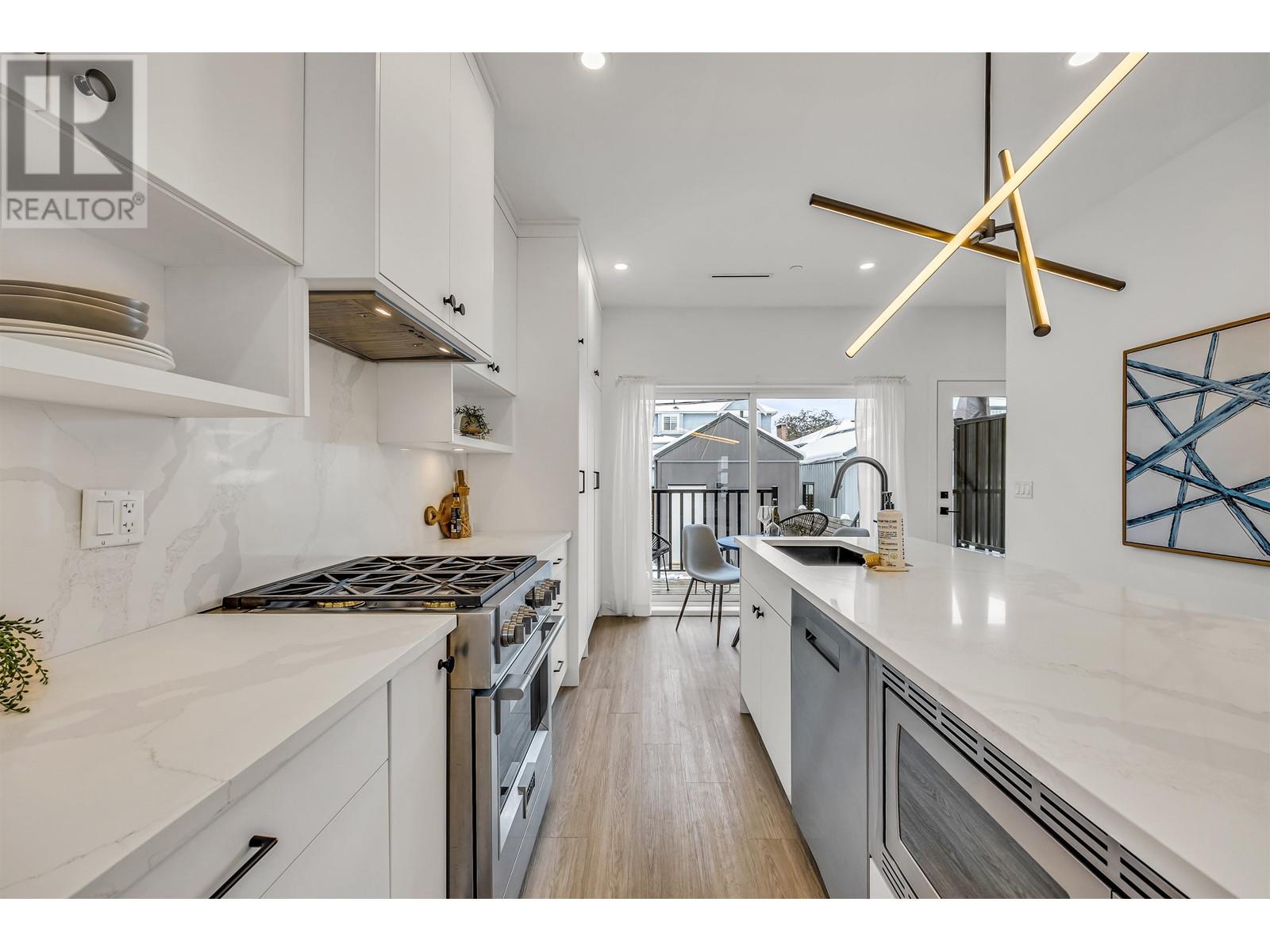 225 E 57th Avenue, Vancouver, British Columbia  V5X 1S6 - Photo 9 - R2966429