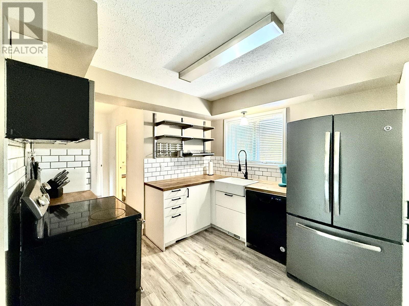 27171 Ferguson Avenue, Maple Ridge, British Columbia  V2W 1R9 - Photo 5 - R2966405