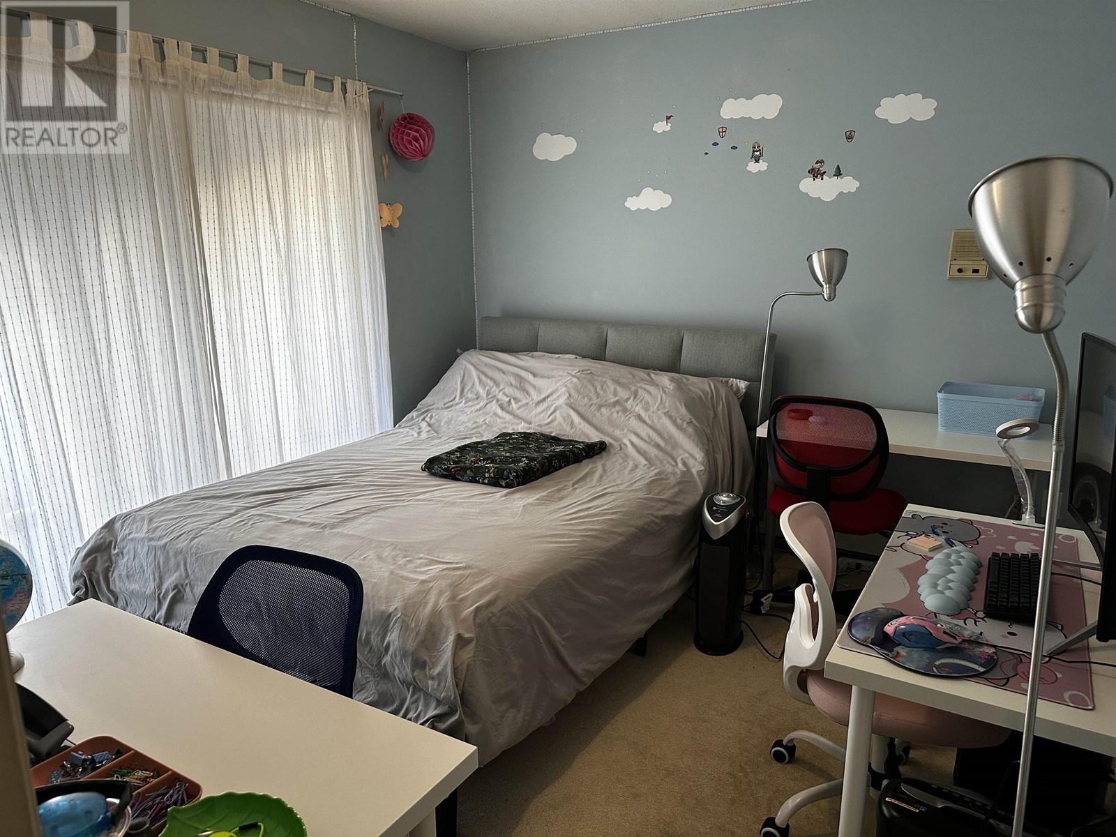 Listing Picture 6 of 7 : 2534 E 21ST AVENUE, Vancouver / 溫哥華 - 魯藝地產 Yvonne Lu Group - MLS Medallion Club Member