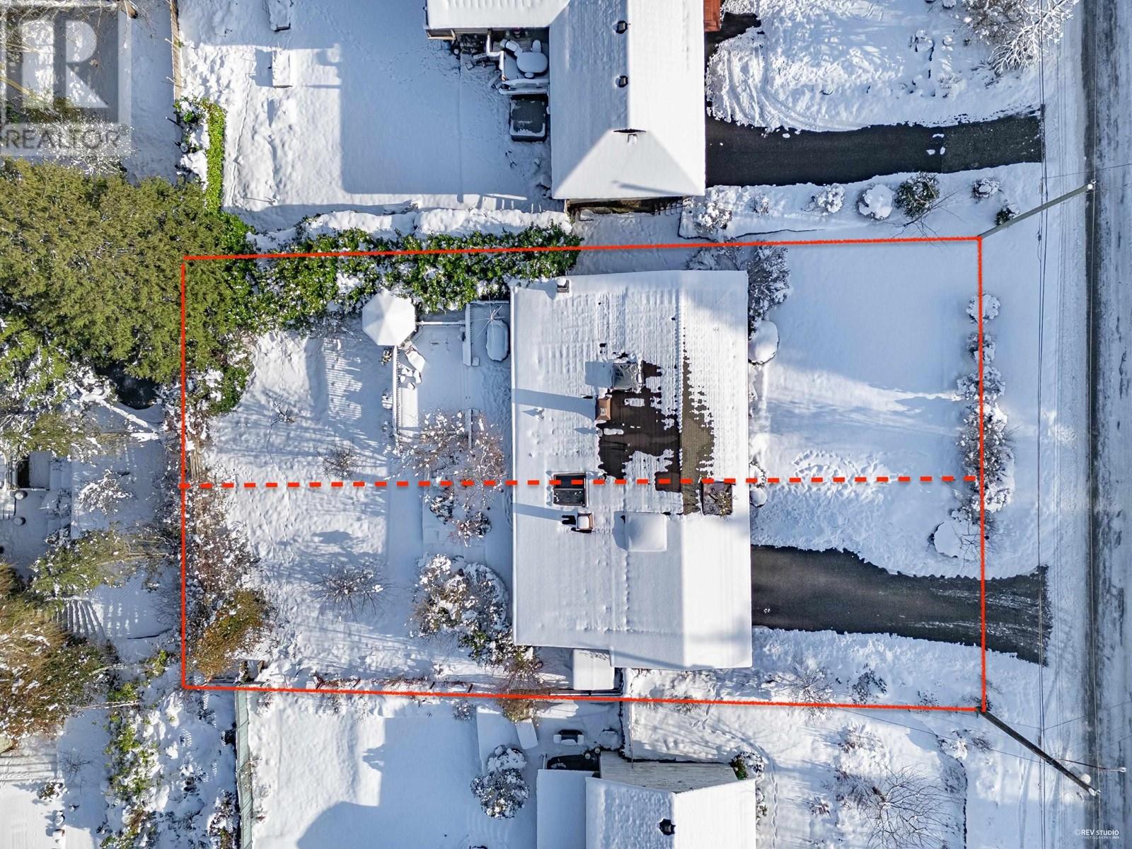 Property at 875 JEFFERSON AVENUE image 3