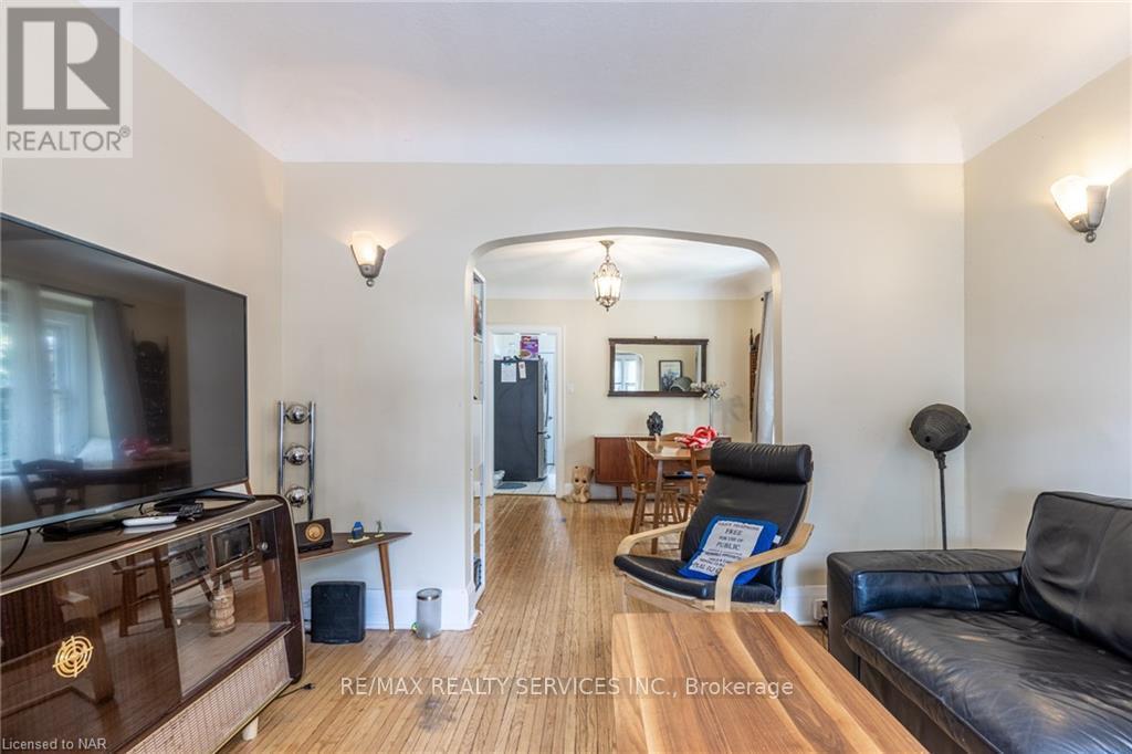 Property at 86 MAPLE STREET image 4