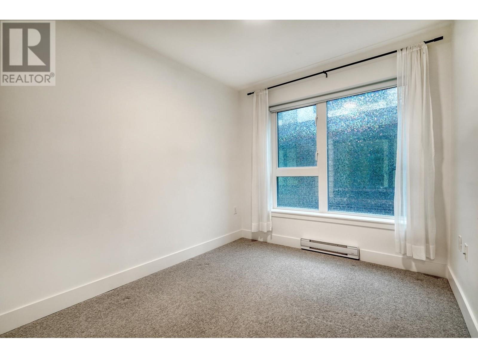 Listing Picture 24 of 35 : 203 2666 DUKE STREET, Vancouver / 溫哥華 - 魯藝地產 Yvonne Lu Group - MLS Medallion Club Member