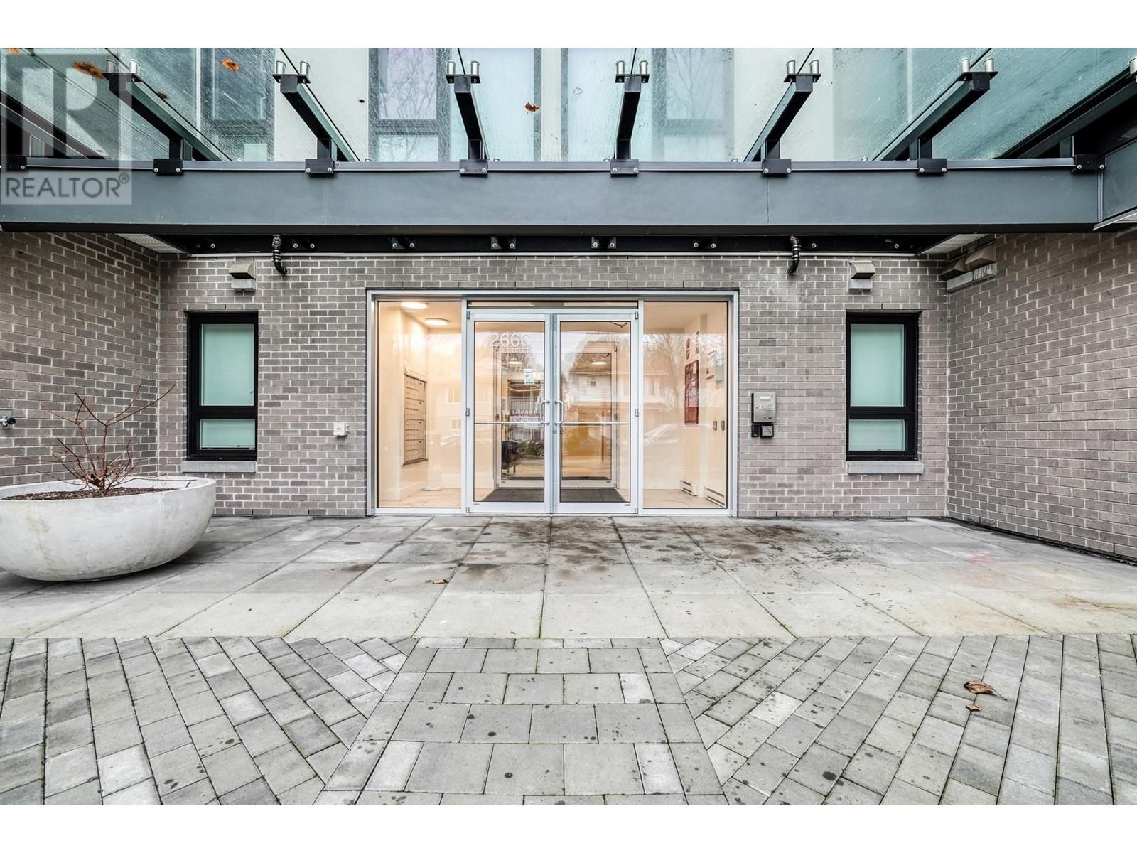 Listing Picture 31 of 35 : 203 2666 DUKE STREET, Vancouver / 溫哥華 - 魯藝地產 Yvonne Lu Group - MLS Medallion Club Member