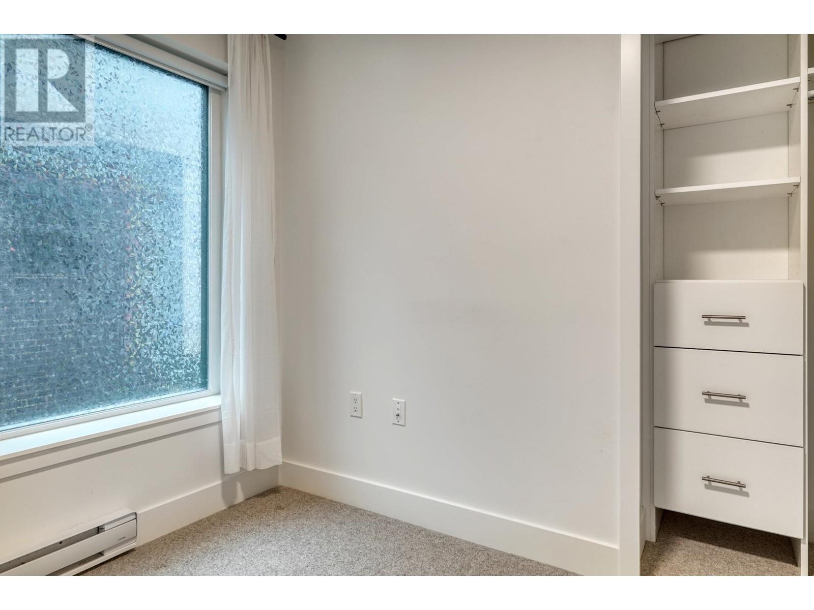 Listing Picture 25 of 35 : 203 2666 DUKE STREET, Vancouver / 溫哥華 - 魯藝地產 Yvonne Lu Group - MLS Medallion Club Member