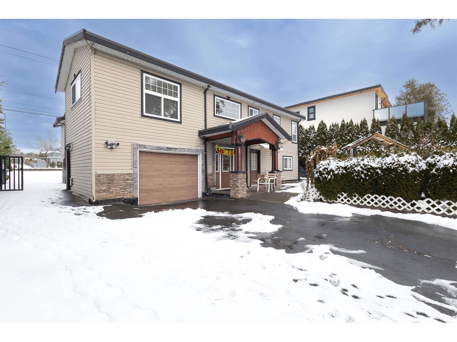 Property at 14478 88 AVENUE image 3