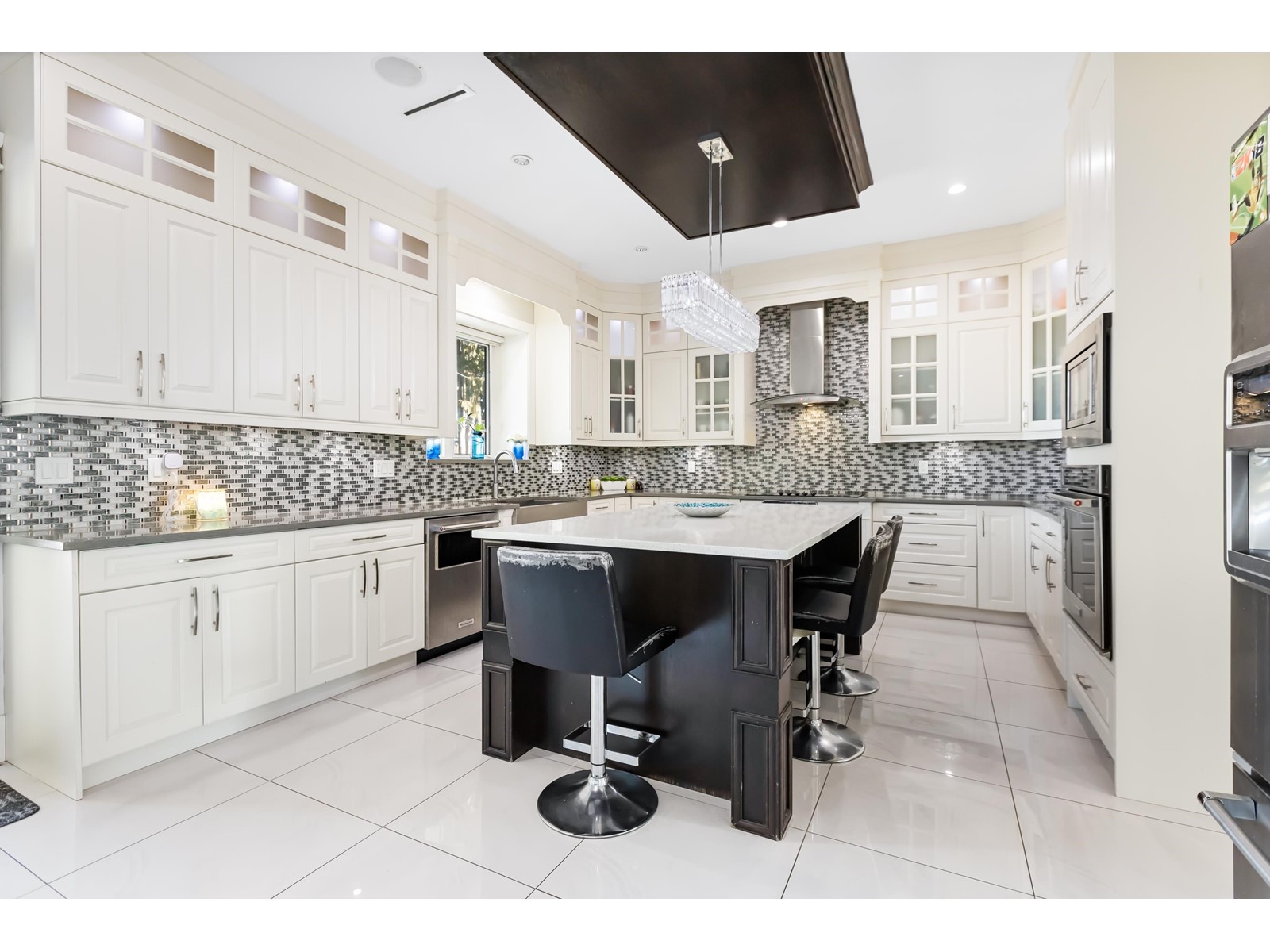 11689 96a Avenue, Surrey, British Columbia  V3V 2A2 - Photo 11 - R2966463