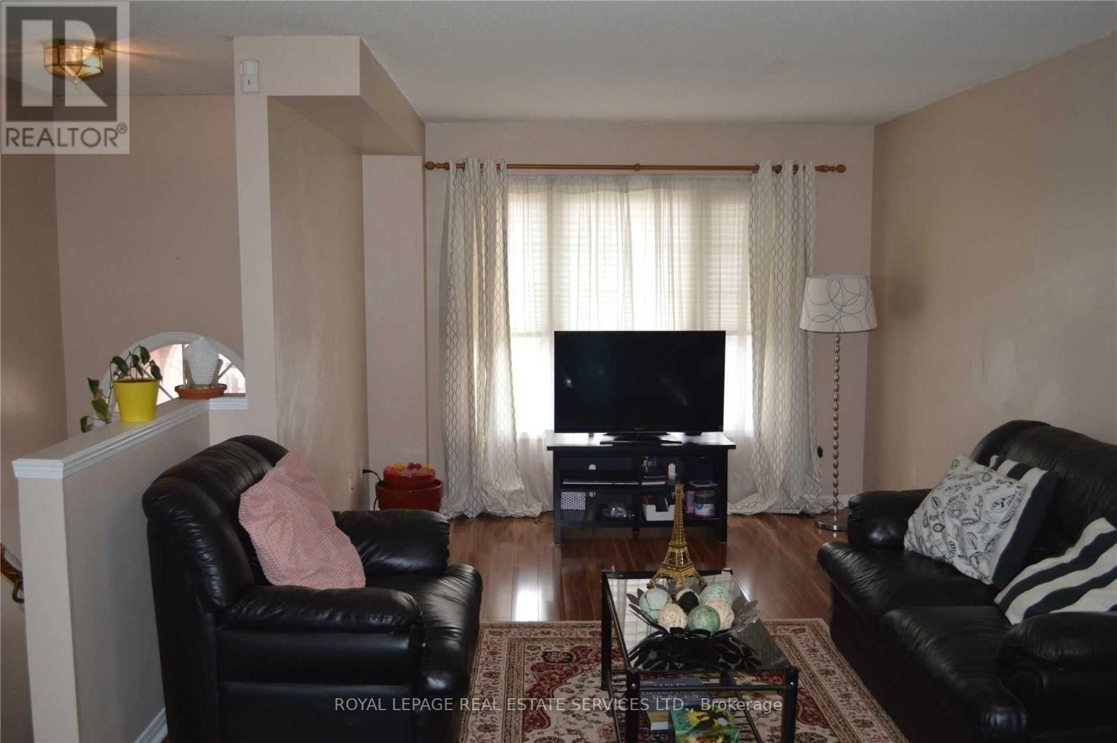 Property at 83 - 5030 HEATHERLEIGH AVENUE image 2