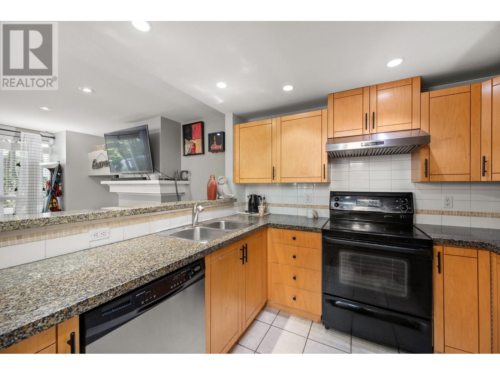 1 1075 Lynn Valley Road, North Vancouver, British Columbia  V7J 1Z6 - Photo 12 - R2965966