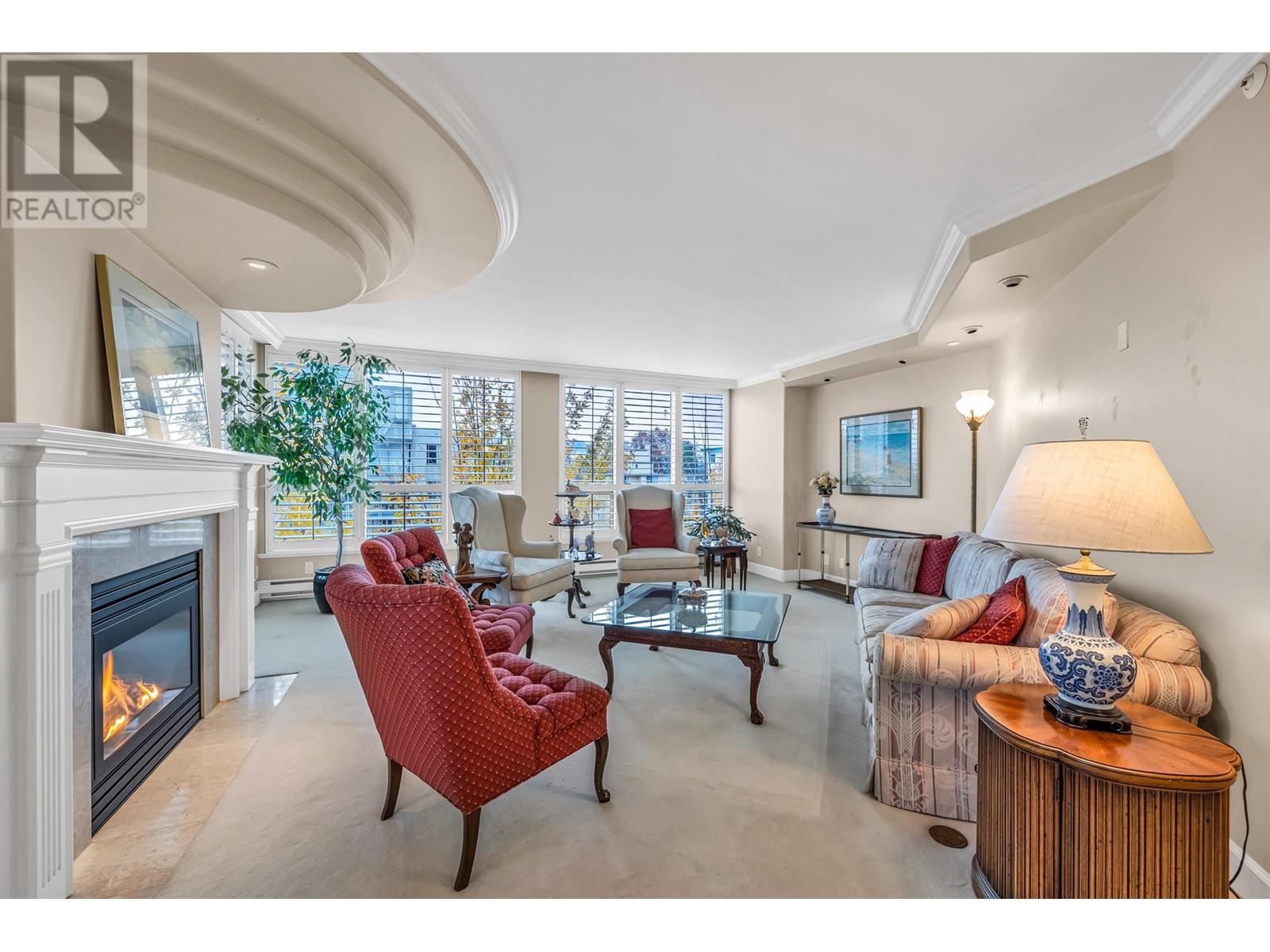 Listing Picture 4 of 34 : 6 1350 W 14TH AVENUE, Vancouver / 溫哥華 - 魯藝地產 Yvonne Lu Group - MLS Medallion Club Member