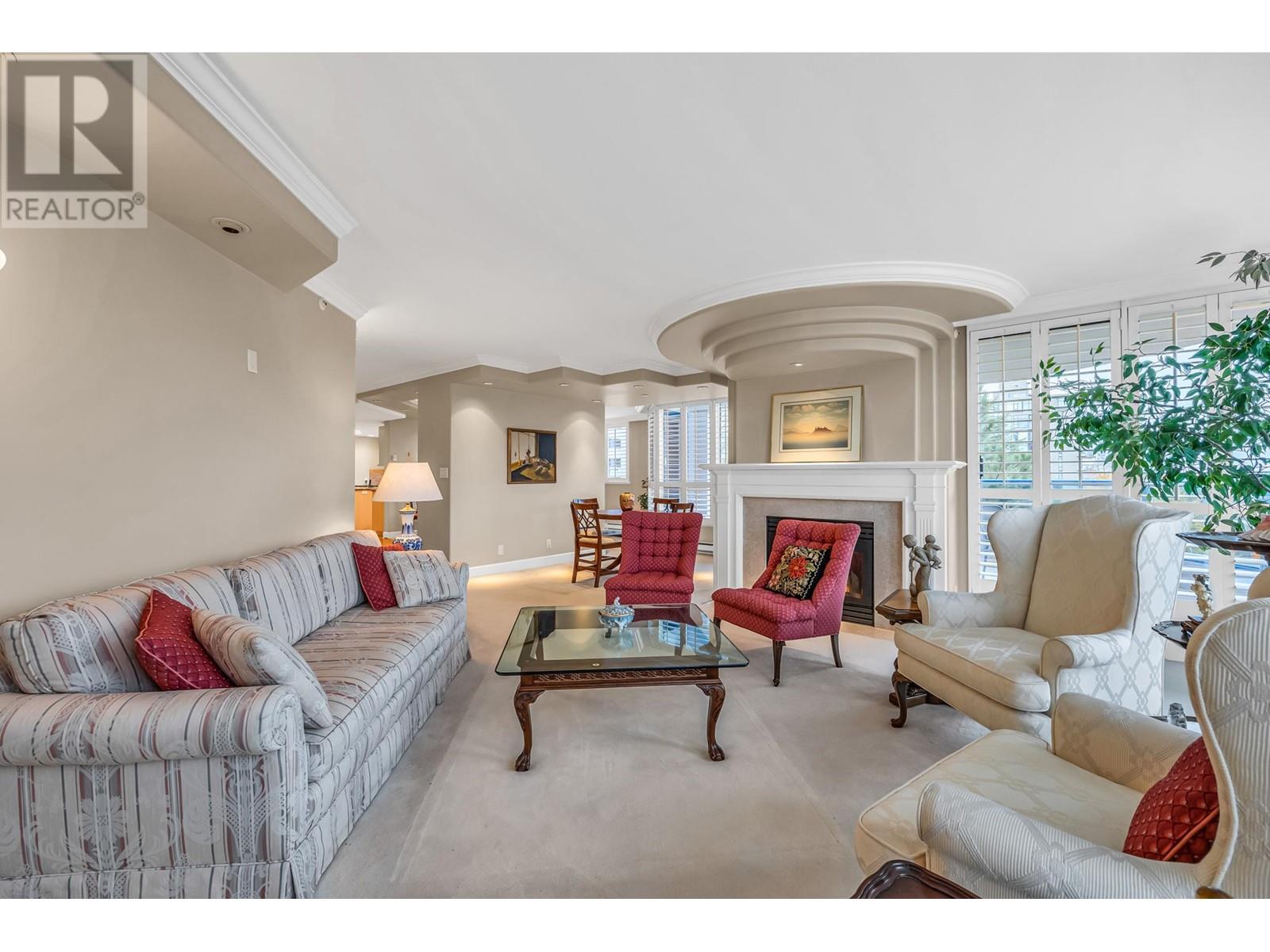 Listing Picture 5 of 34 : 6 1350 W 14TH AVENUE, Vancouver / 溫哥華 - 魯藝地產 Yvonne Lu Group - MLS Medallion Club Member