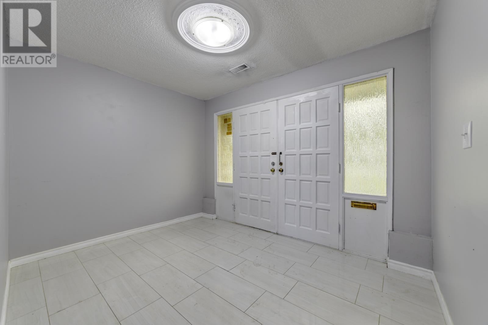 7755 Butler Street, Vancouver, British Columbia  V5S 3L3 - Photo 3 - R2966452