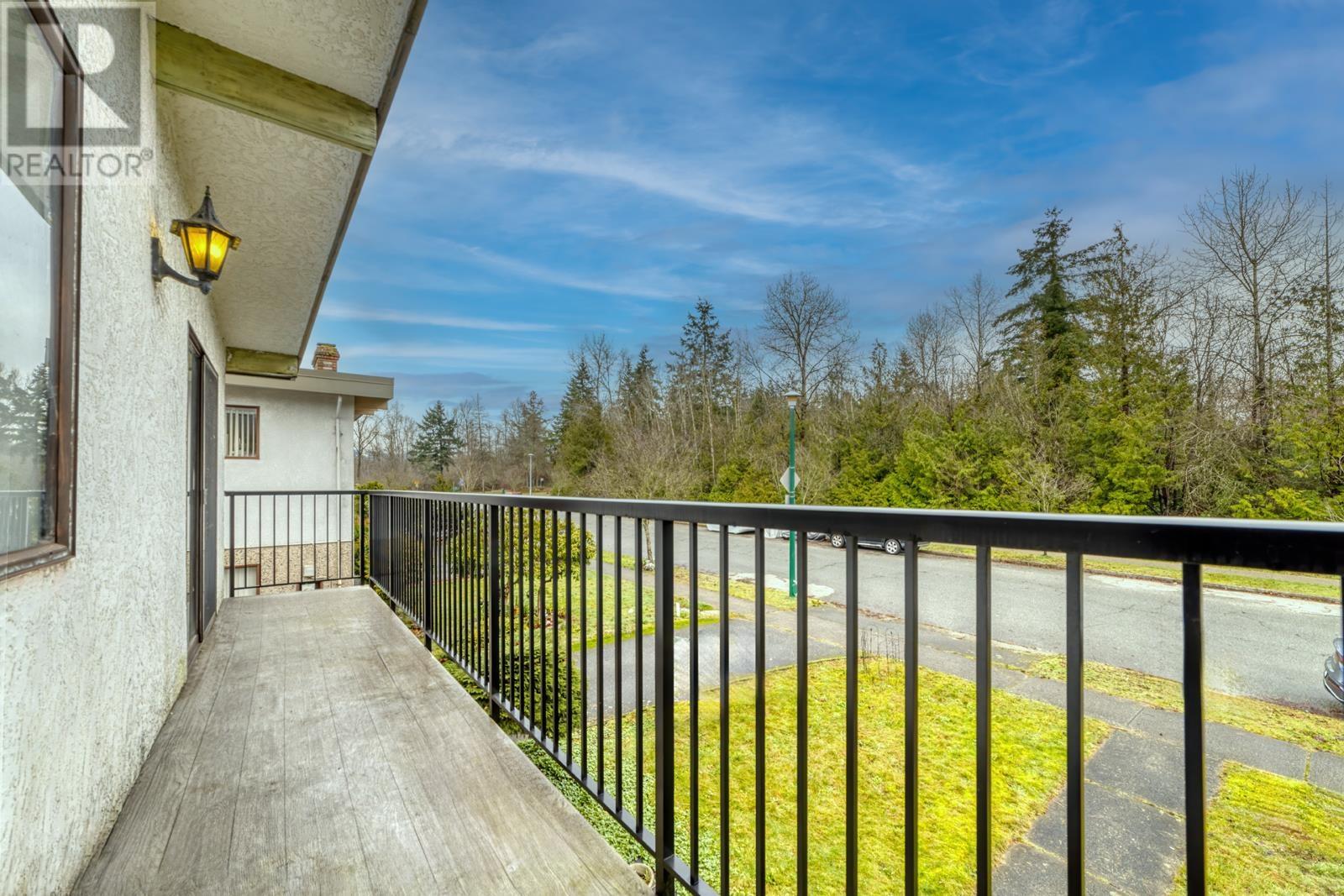 7755 Butler Street, Vancouver, British Columbia  V5S 3L3 - Photo 2 - R2966474