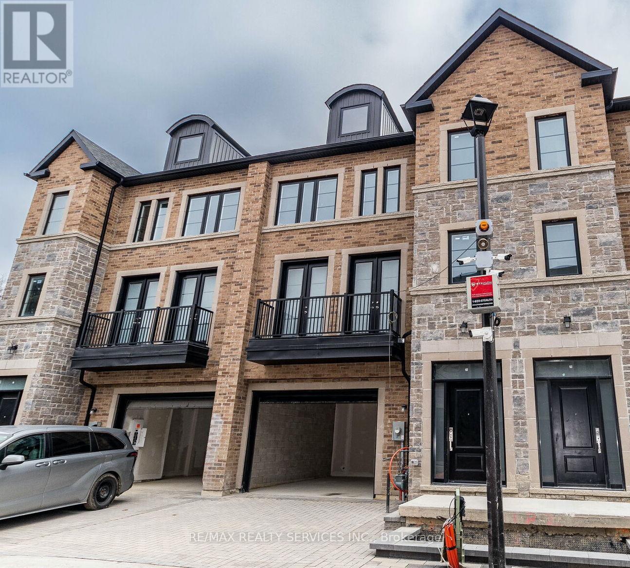 26 - 260 EAGLE STREET, Newmarket, Ontario