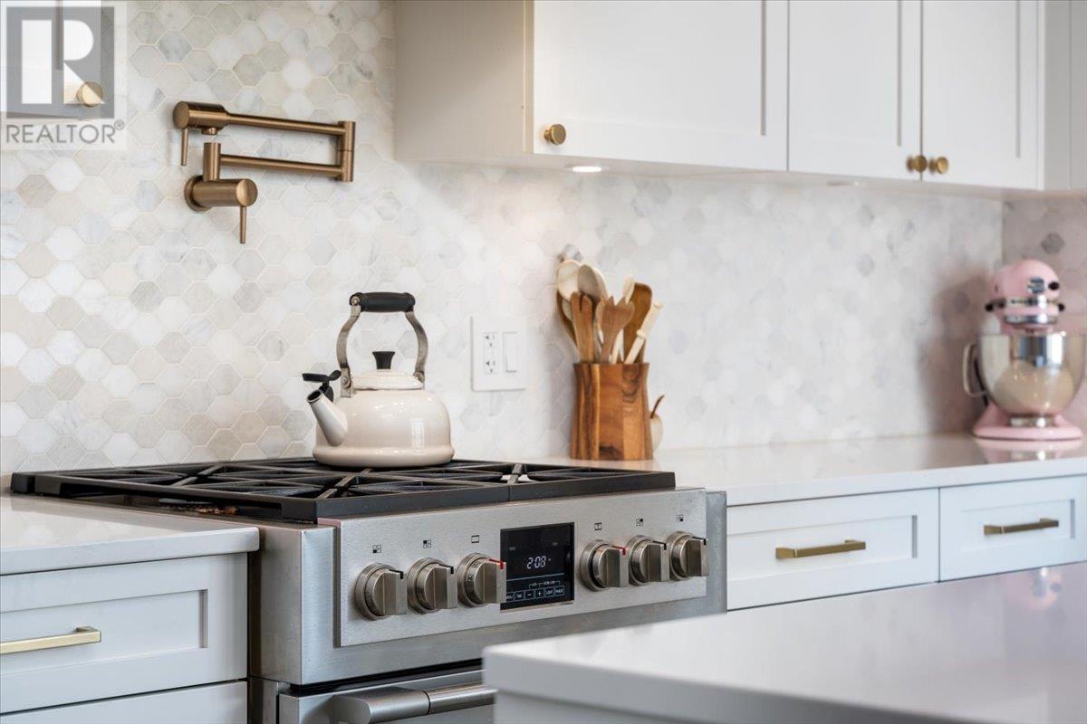 Listing Picture 13 of 28 : 42 1386 NICOLA STREET, Vancouver / 溫哥華 - 魯藝地產 Yvonne Lu Group - MLS Medallion Club Member