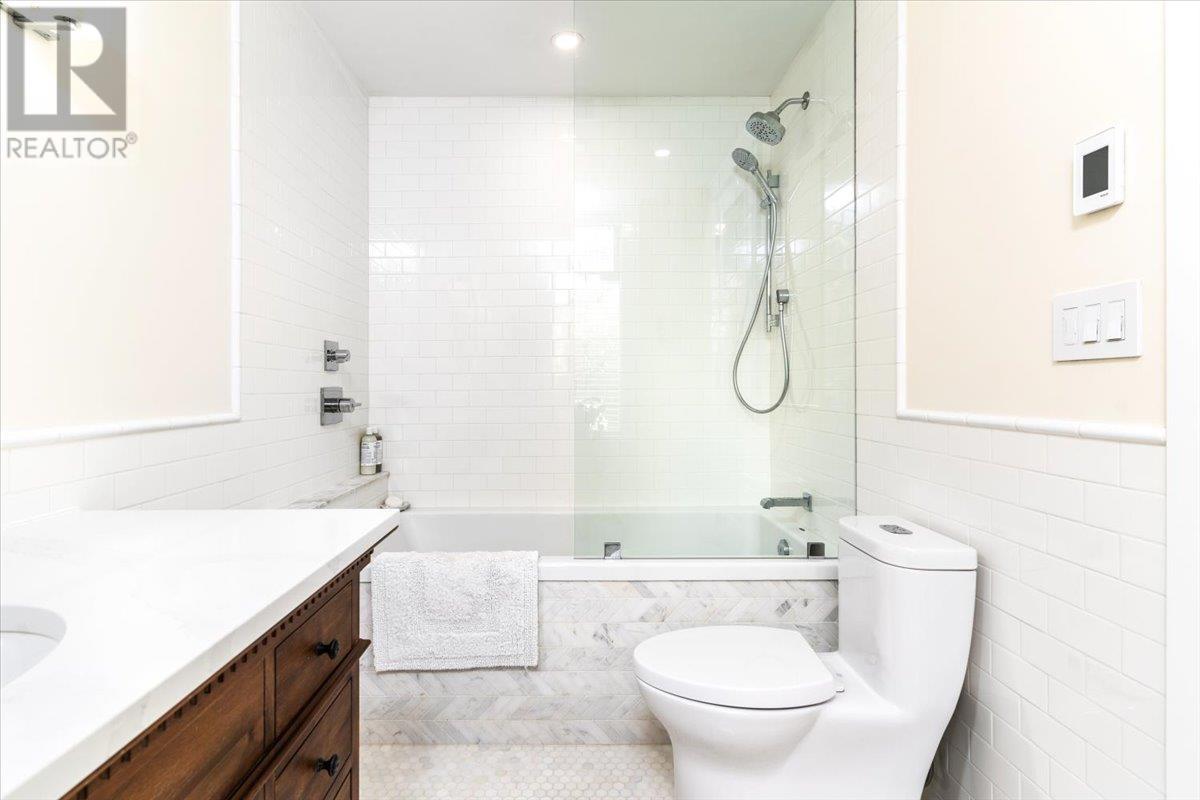 Listing Picture 20 of 28 : 42 1386 NICOLA STREET, Vancouver / 溫哥華 - 魯藝地產 Yvonne Lu Group - MLS Medallion Club Member