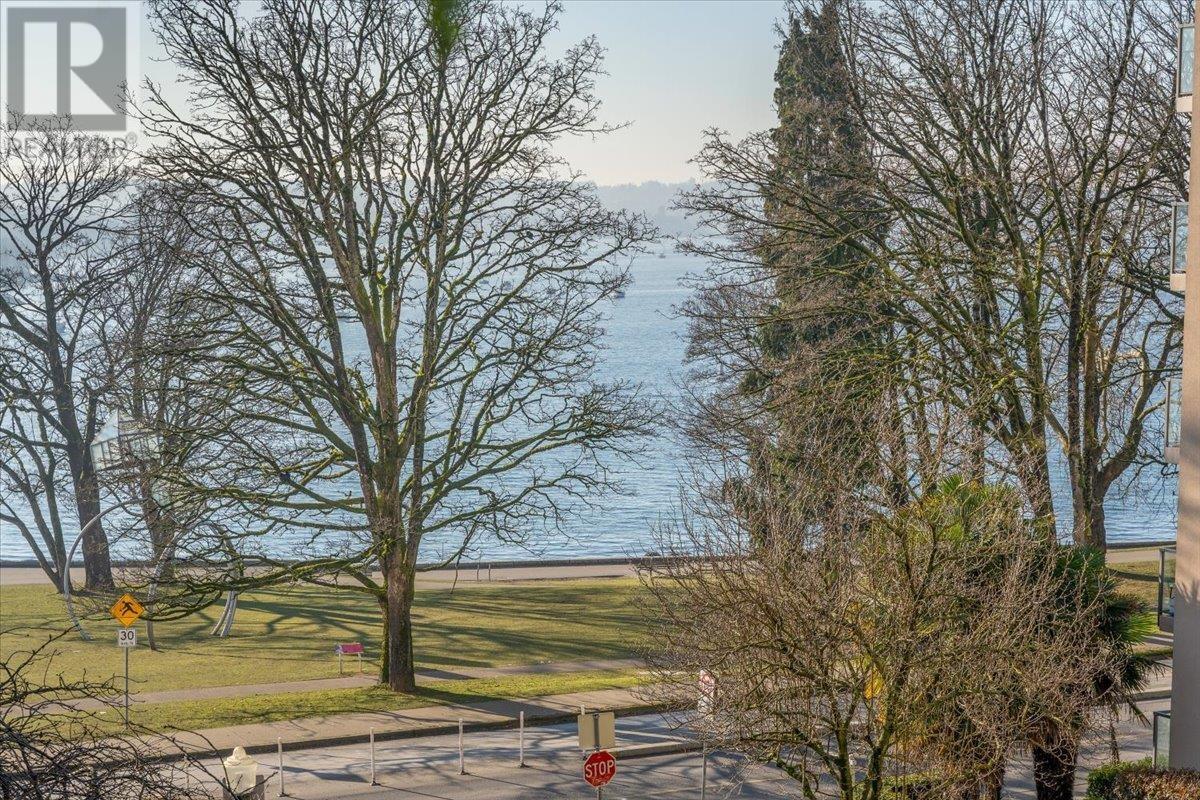 Listing Picture 10 of 28 : 42 1386 NICOLA STREET, Vancouver / 溫哥華 - 魯藝地產 Yvonne Lu Group - MLS Medallion Club Member