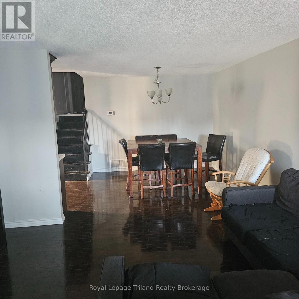 62 Histon Crescent E, Brampton, Ontario  L6V 3R1 - Photo 4 - W11970666