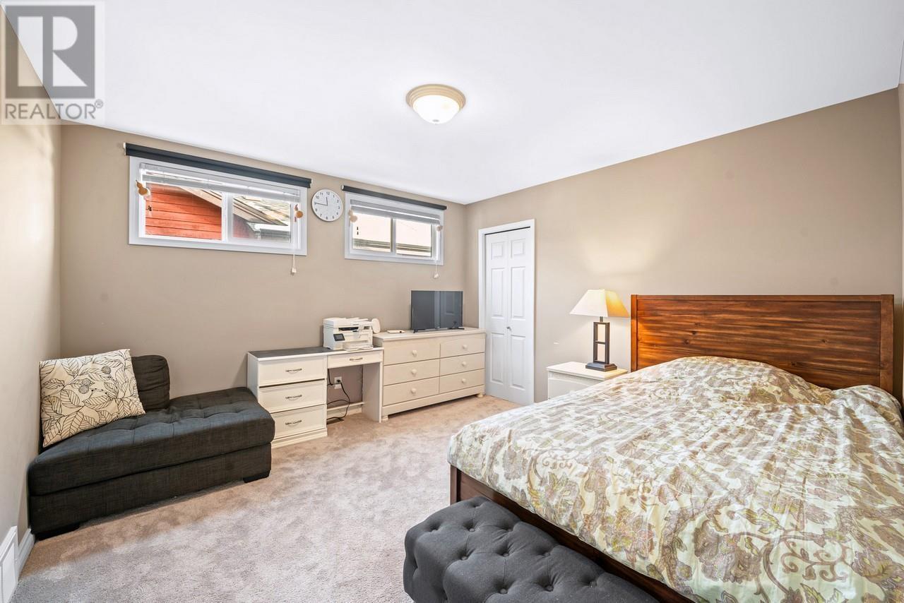 Listing Picture 17 of 37 : 10751 TRURO DRIVE, Richmond / 烈治文 - 魯藝地產 Yvonne Lu Group - MLS Medallion Club Member