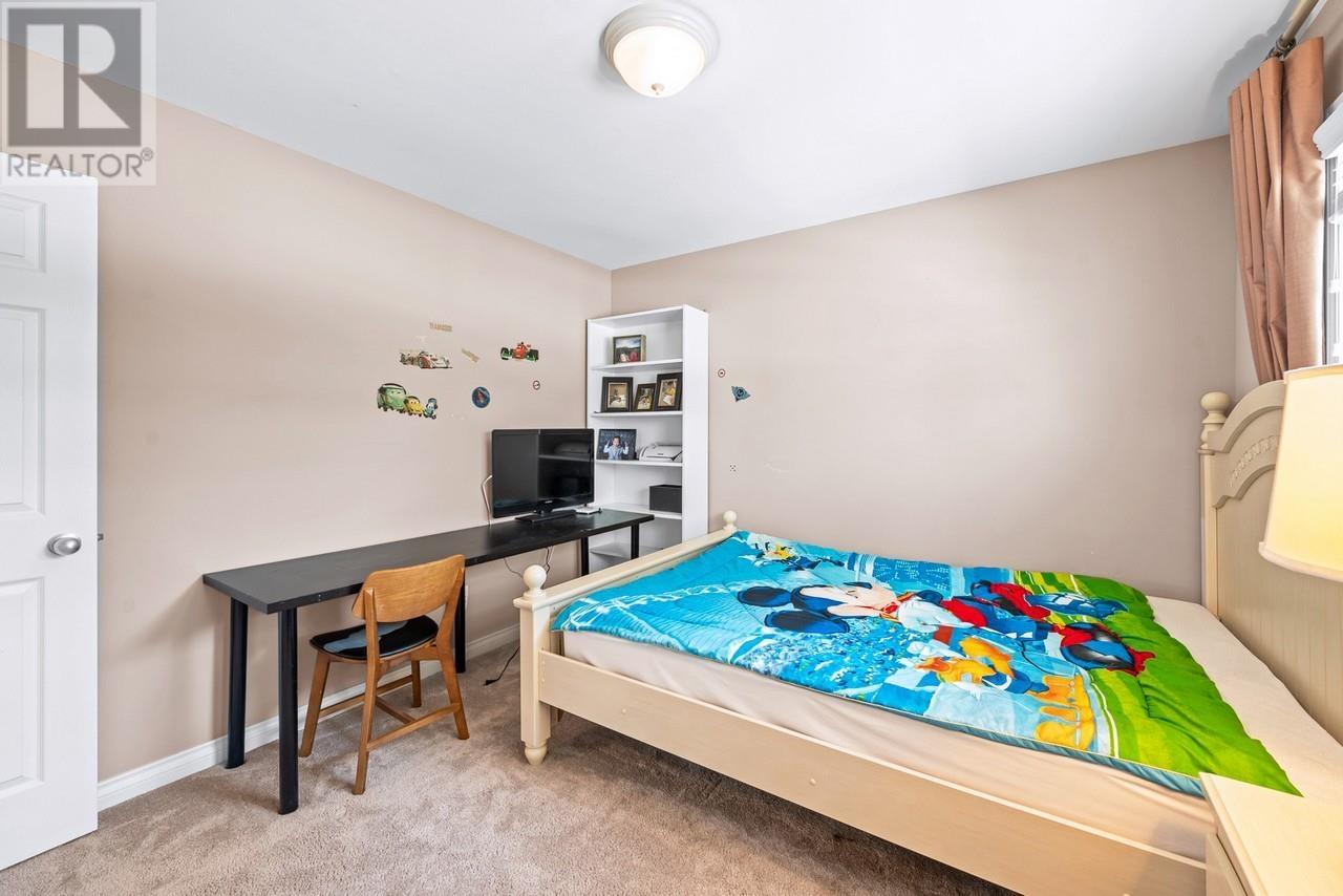 Listing Picture 22 of 37 : 10751 TRURO DRIVE, Richmond / 烈治文 - 魯藝地產 Yvonne Lu Group - MLS Medallion Club Member