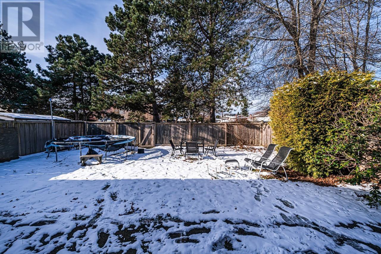 Listing Picture 31 of 37 : 10751 TRURO DRIVE, Richmond / 烈治文 - 魯藝地產 Yvonne Lu Group - MLS Medallion Club Member
