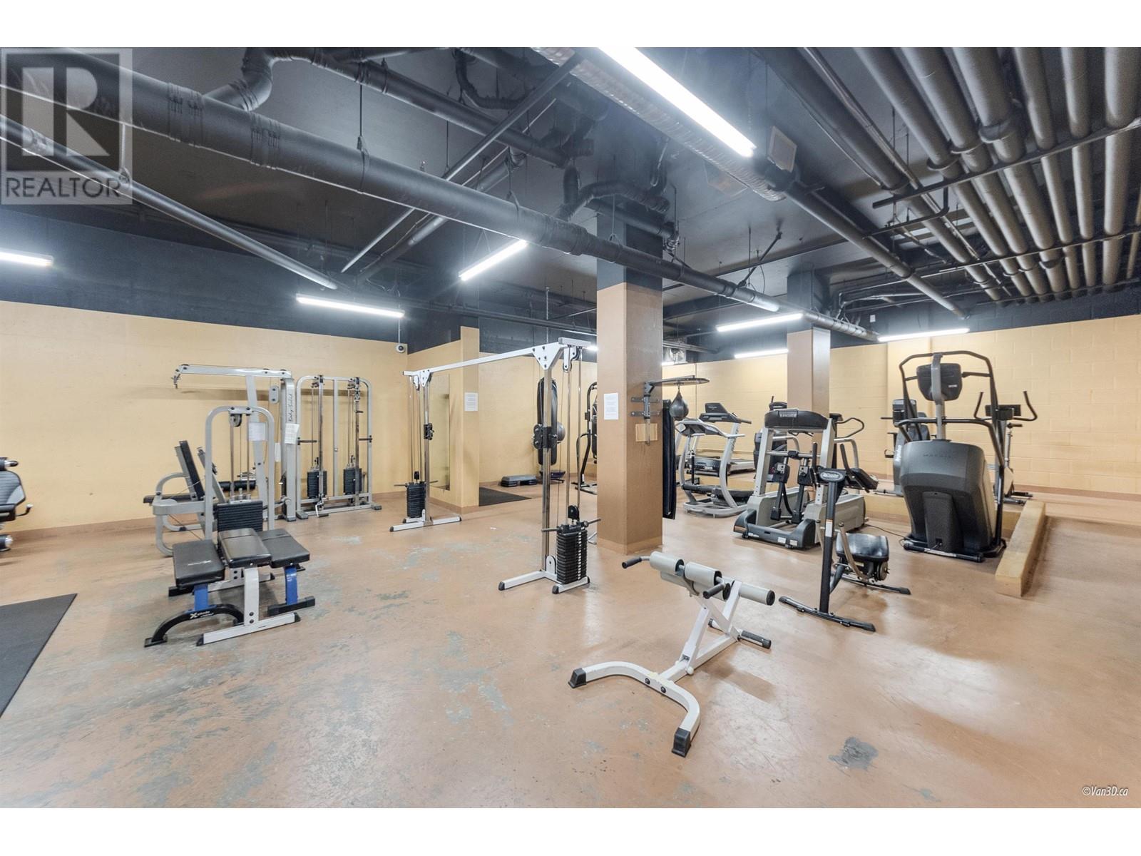 Listing Picture 15 of 18 : 414 3588 VANNESS AVENUE, Vancouver / 溫哥華 - 魯藝地產 Yvonne Lu Group - MLS Medallion Club Member