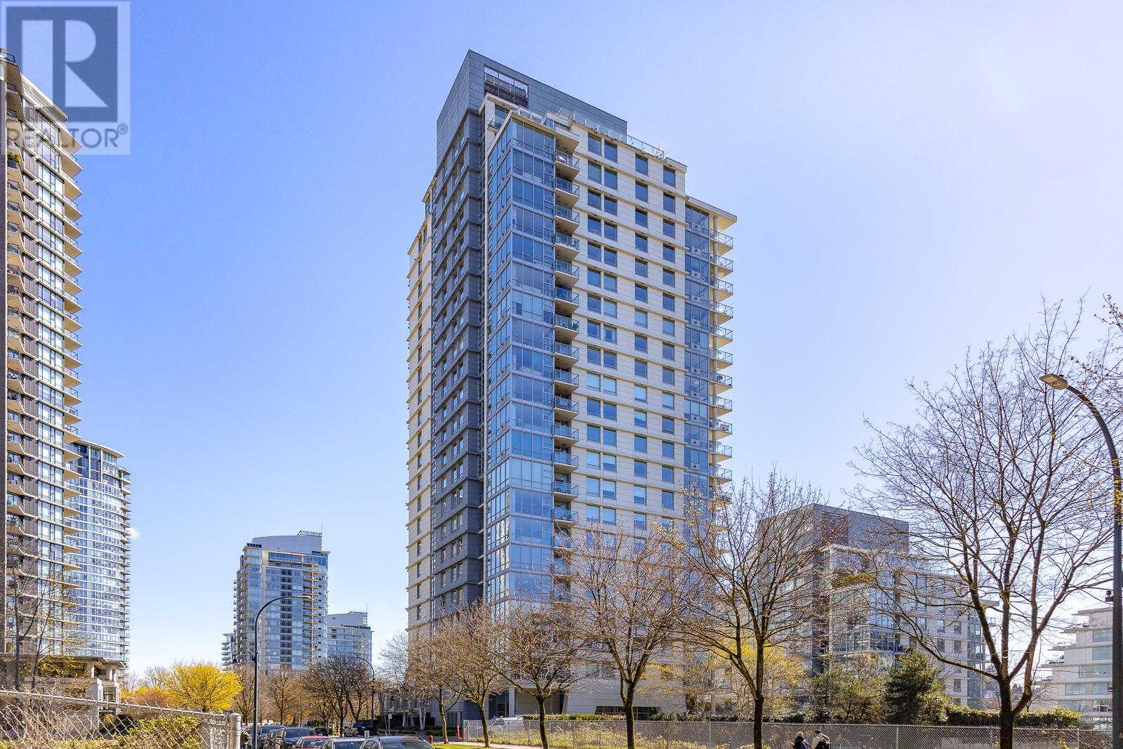 301 638 Beach Crescent, Vancouver, British Columbia  V6Z 3H4 - Photo 3 - R2944843