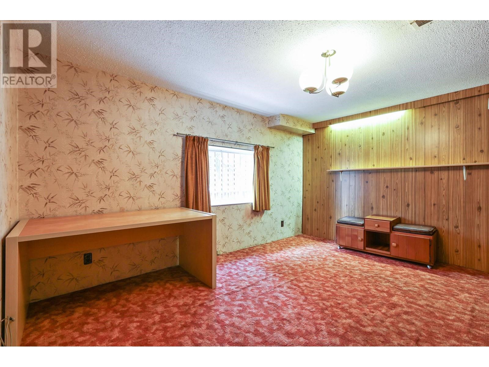 Listing Picture 12 of 21 : 1376 E 11TH AVENUE, Vancouver / 溫哥華 - 魯藝地產 Yvonne Lu Group - MLS Medallion Club Member