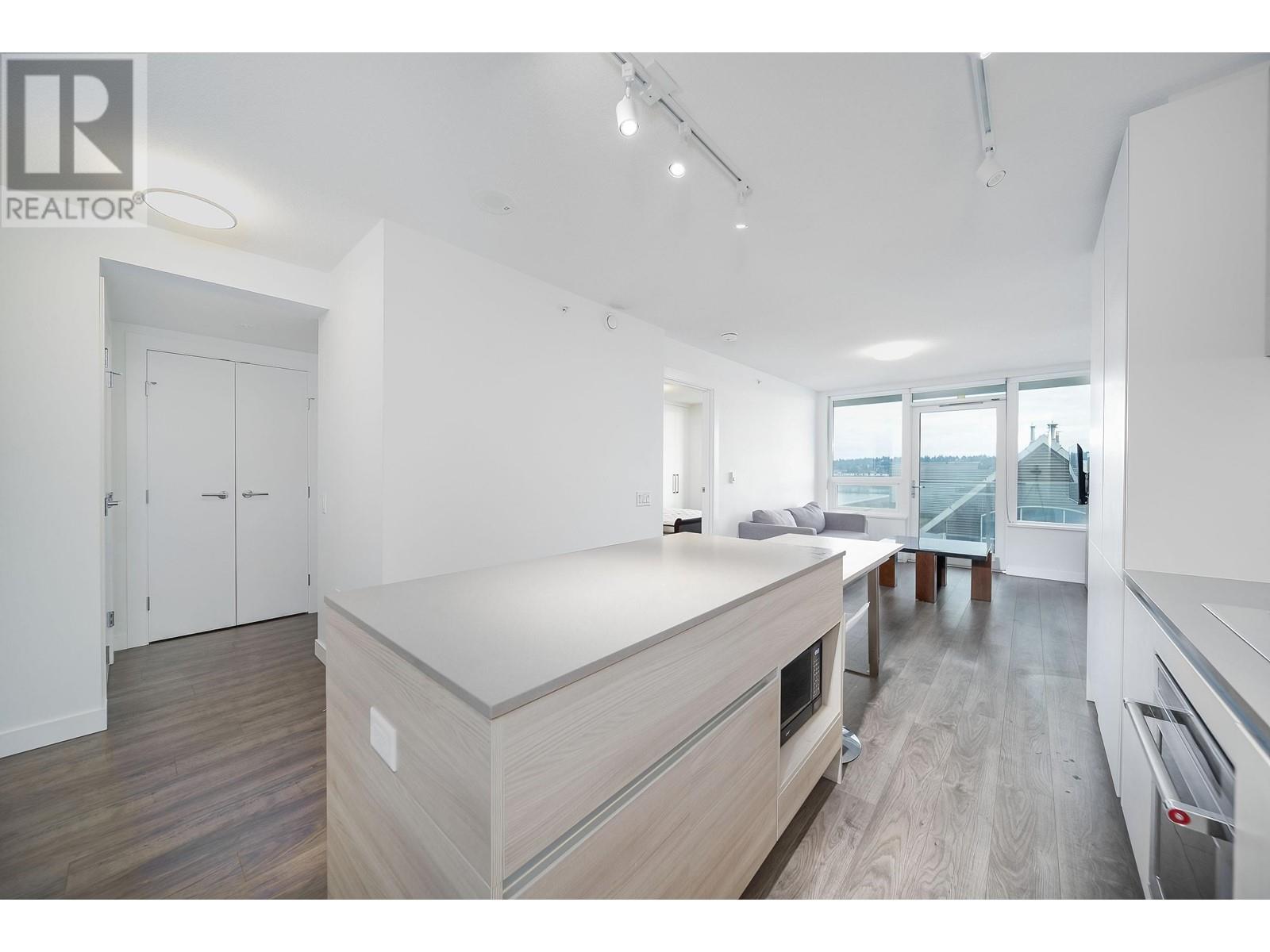 710 988 QUAYSIDE DRIVE, New Westminster, British Columbia