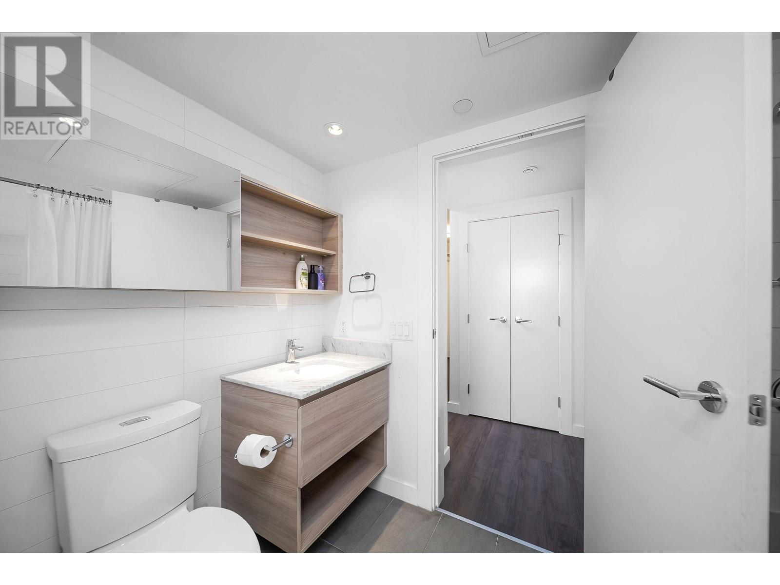 710 988 Quayside Drive, New Westminster, British Columbia  V3M 0L5 - Photo 17 - R2966436
