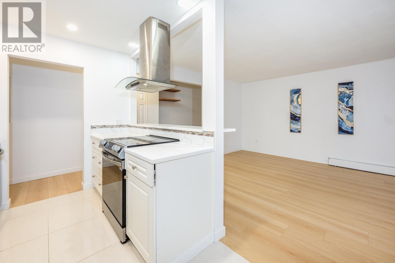 609 555 W 28th Street, North Vancouver, British Columbia  V7N 2J7 - Photo 7 - R2964765