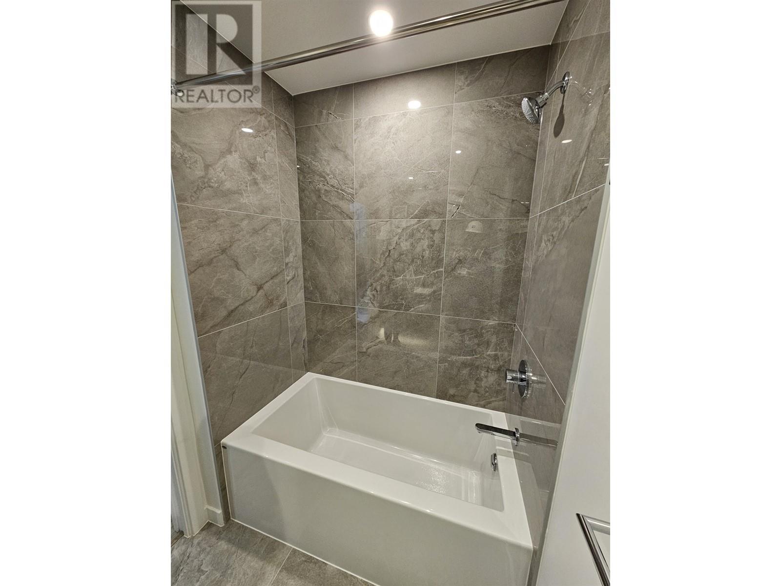 705 680 Quayside Drive, New Westminster, British Columbia  V3M 0P2 - Photo 20 - R2966434